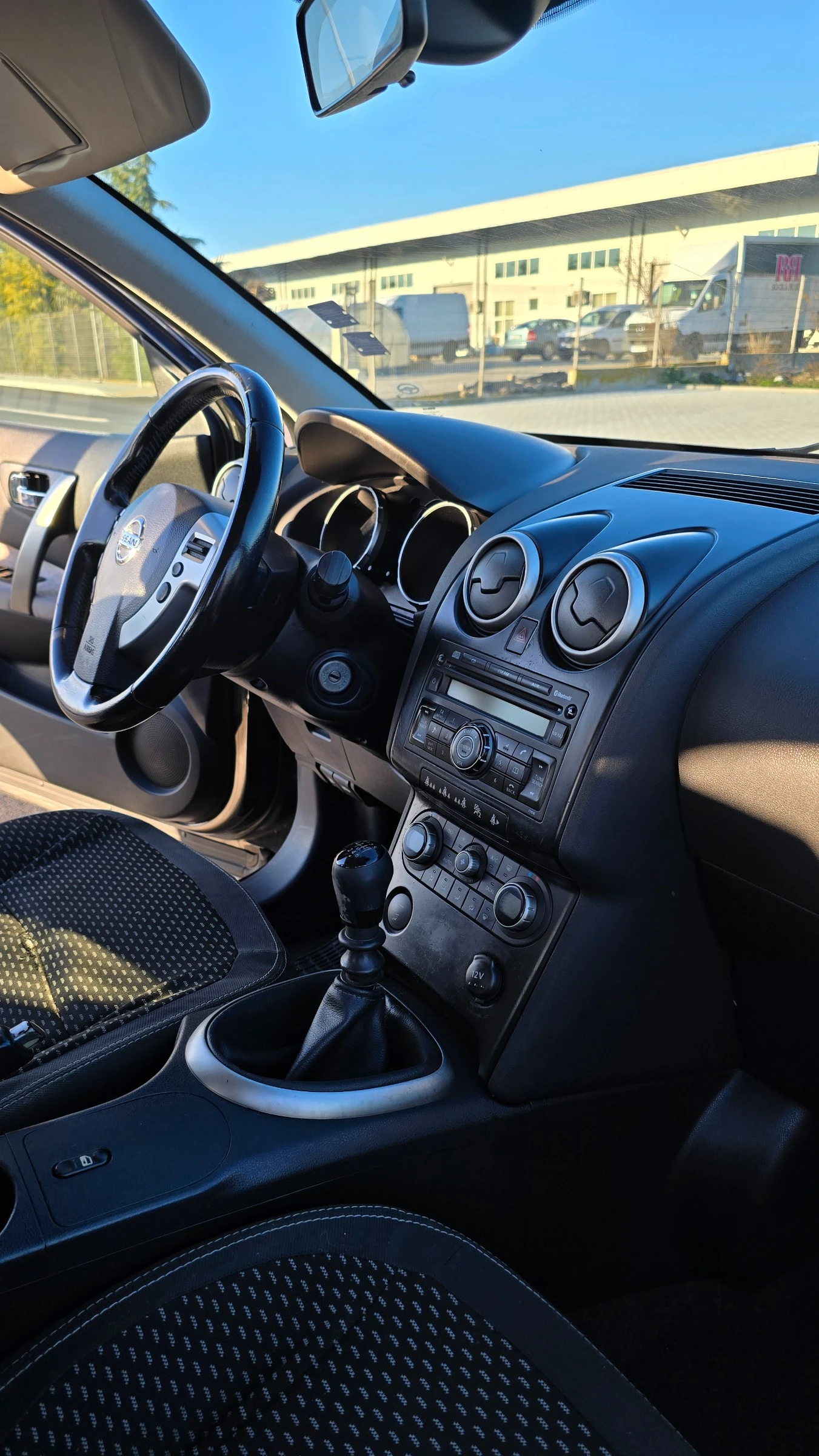 Nissan Qashqai, снимка 2 - Автомобили и джипове - 54444956