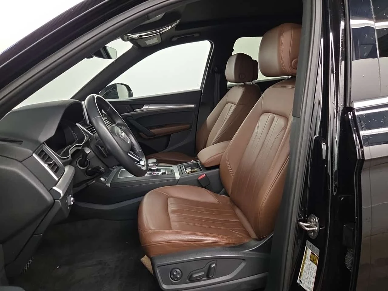 Audi Q5 * PROGRESSIV * ПАНО * ПОДГРЕВИ * KEYLESS * CARFAX, снимка 5 - Автомобили и джипове - 54569160