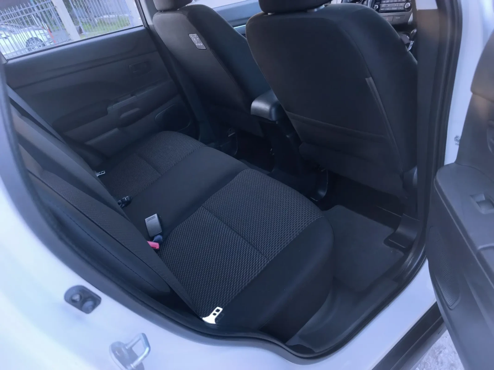 Mitsubishi ASX 1.6i FACE 77000KM ITALY NEW !!!, снимка 10 - Автомобили и джипове - 54881010