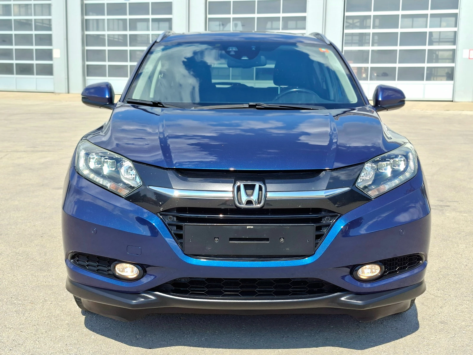 Honda Hr-v 1.6i-DTEC 6ск. EXECUTIVE* ПАНОРАМА* КОЖА* KEYLESS, снимка 2 - Автомобили и джипове - 55186104