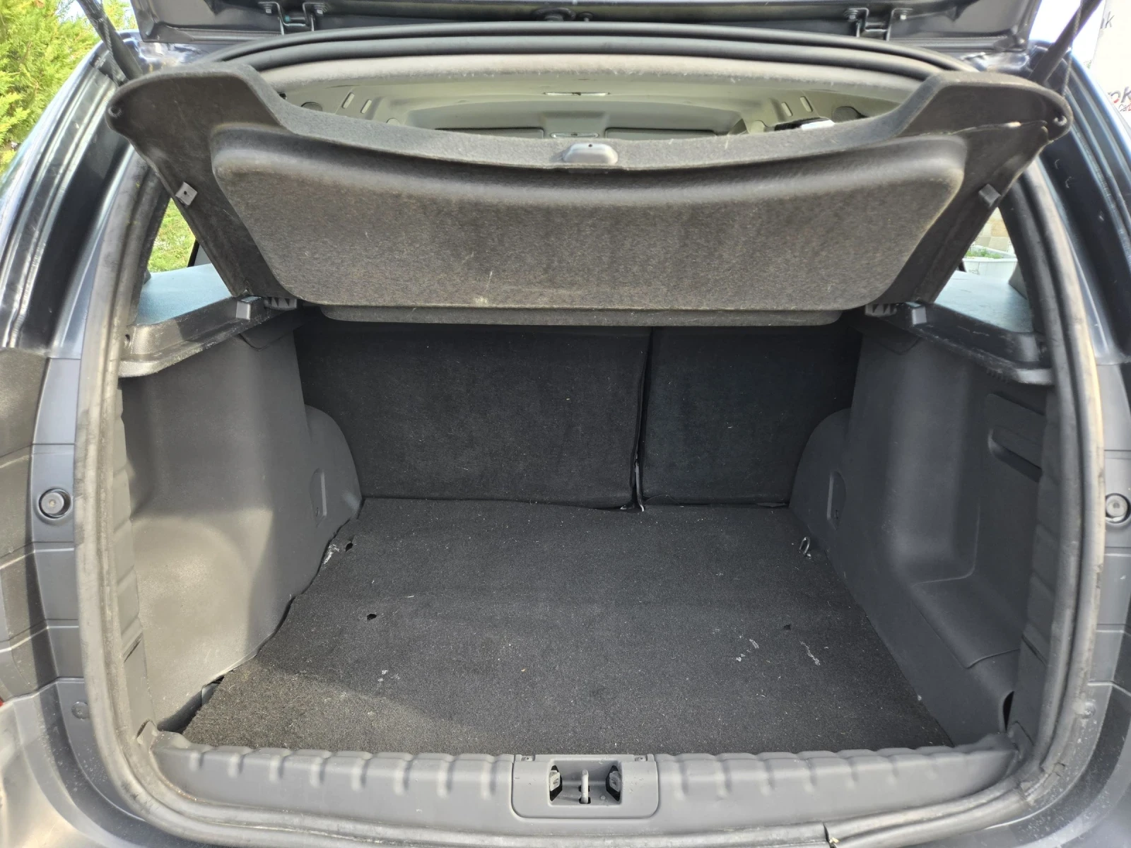Dacia Duster 1.6i-105кс= ФАБРИЧНА ГАЗ= FACELIFT= КЛИМАТИК, снимка 10 - Автомобили и джипове - 55212084
