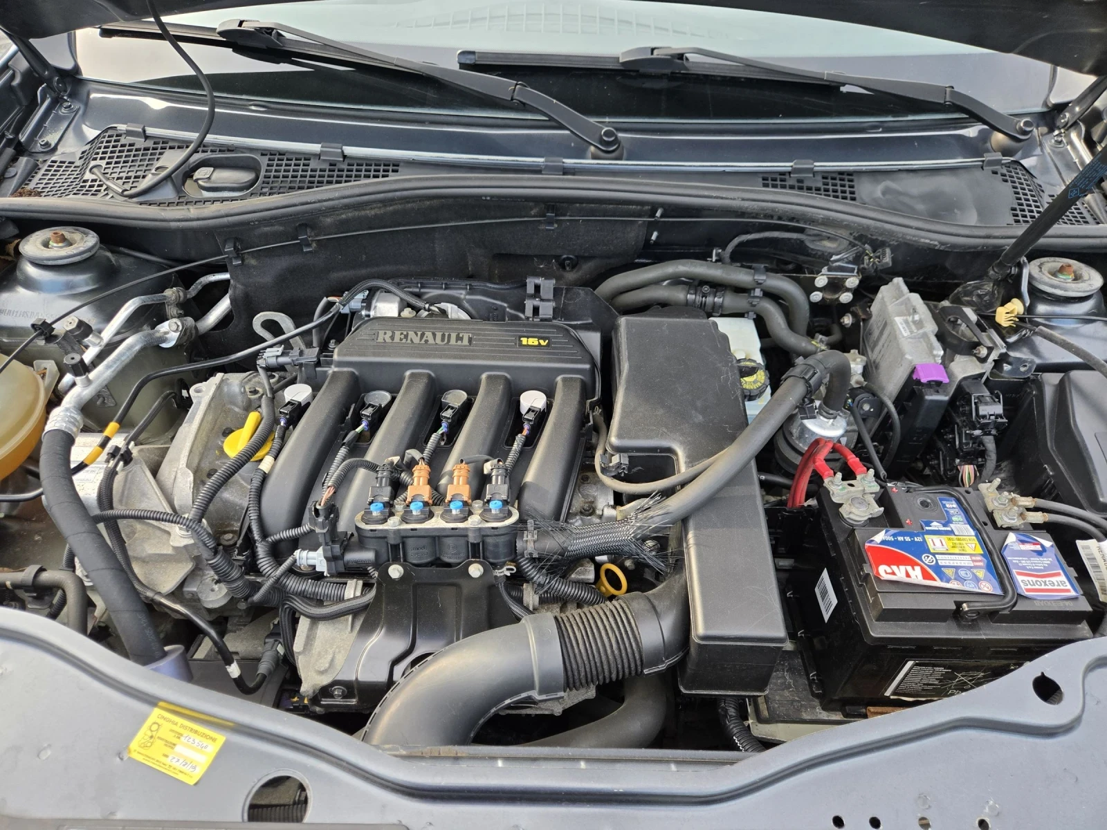 Dacia Duster 1.6i-105кс= ФАБРИЧНА ГАЗ= FACELIFT= КЛИМАТИК, снимка 16 - Автомобили и джипове - 55212084