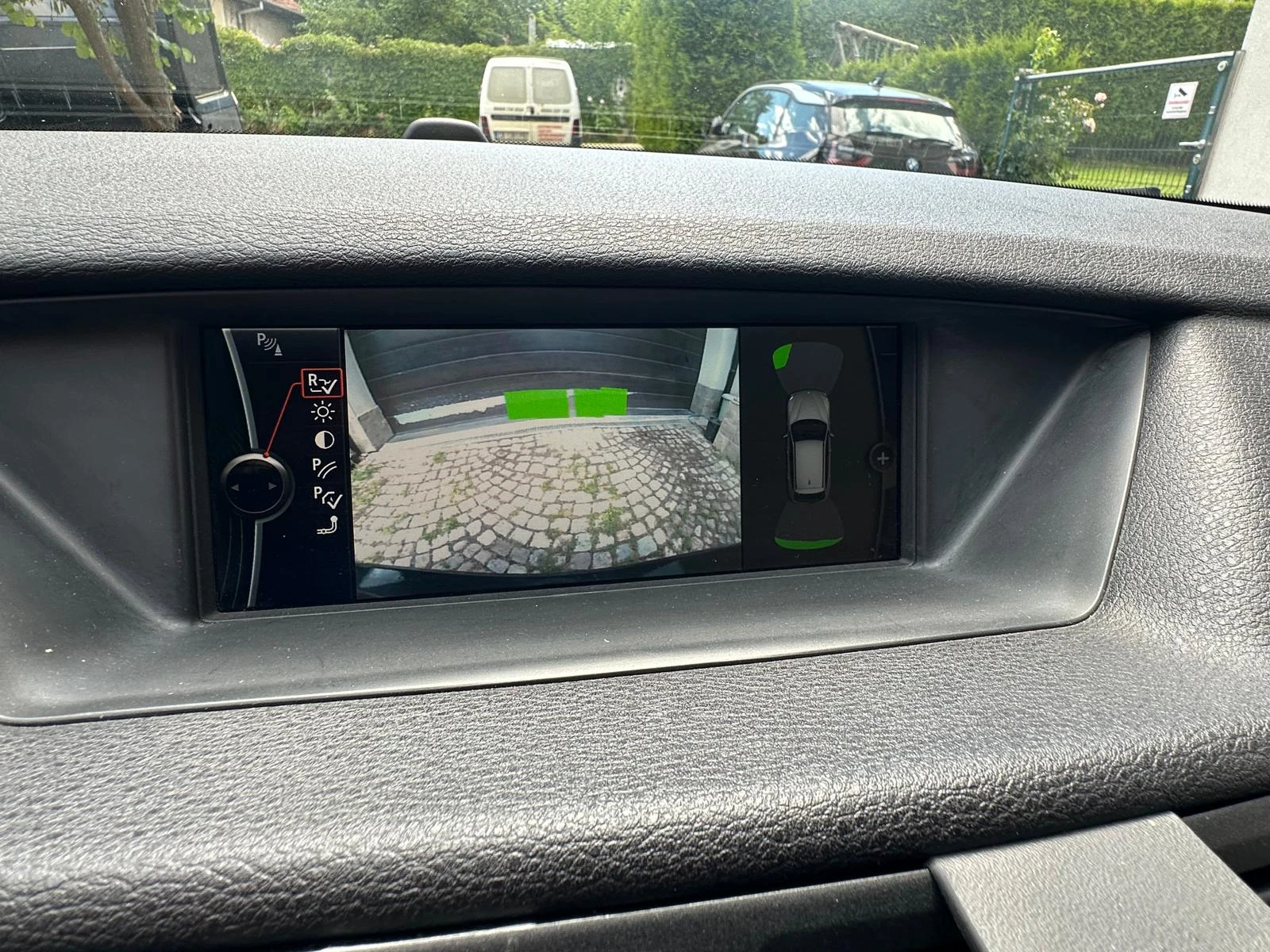 BMW X1 30i, снимка 8 - Автомобили и джипове - 55242006