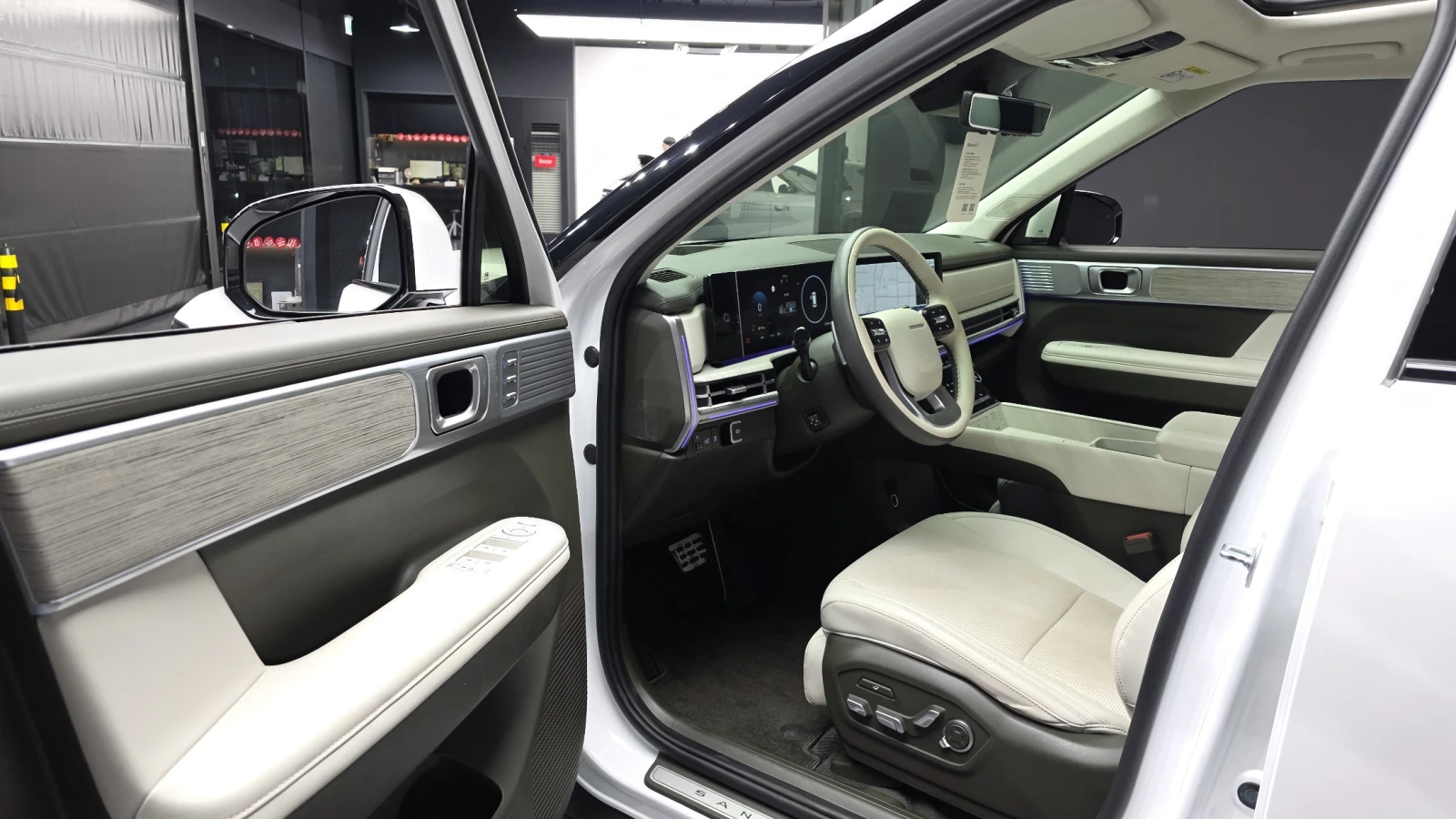 Hyundai Santa fe 1.6 HEV Calligraphy* ЕЛ. БАГАЖНИК* КРАЙНА ЦЕНА, снимка 10 - Автомобили и джипове - 55323808