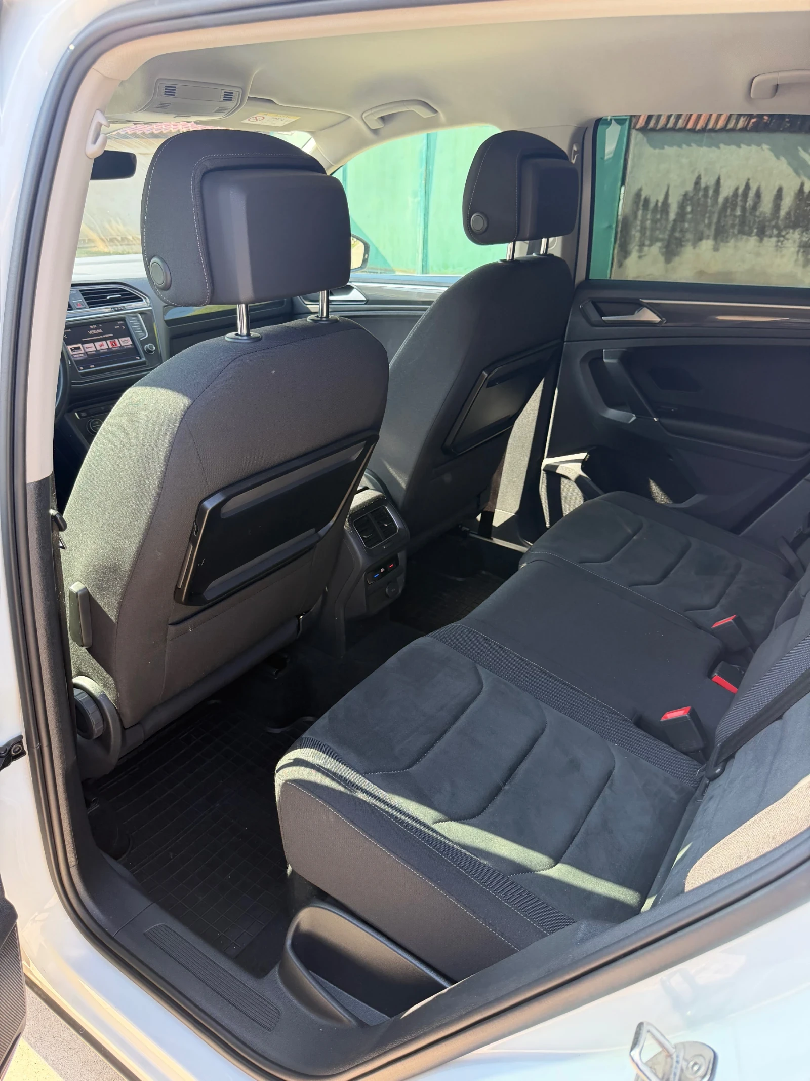 VW Tiguan 2.0 TDI 150 4motion, снимка 6 - Автомобили и джипове - 55840700