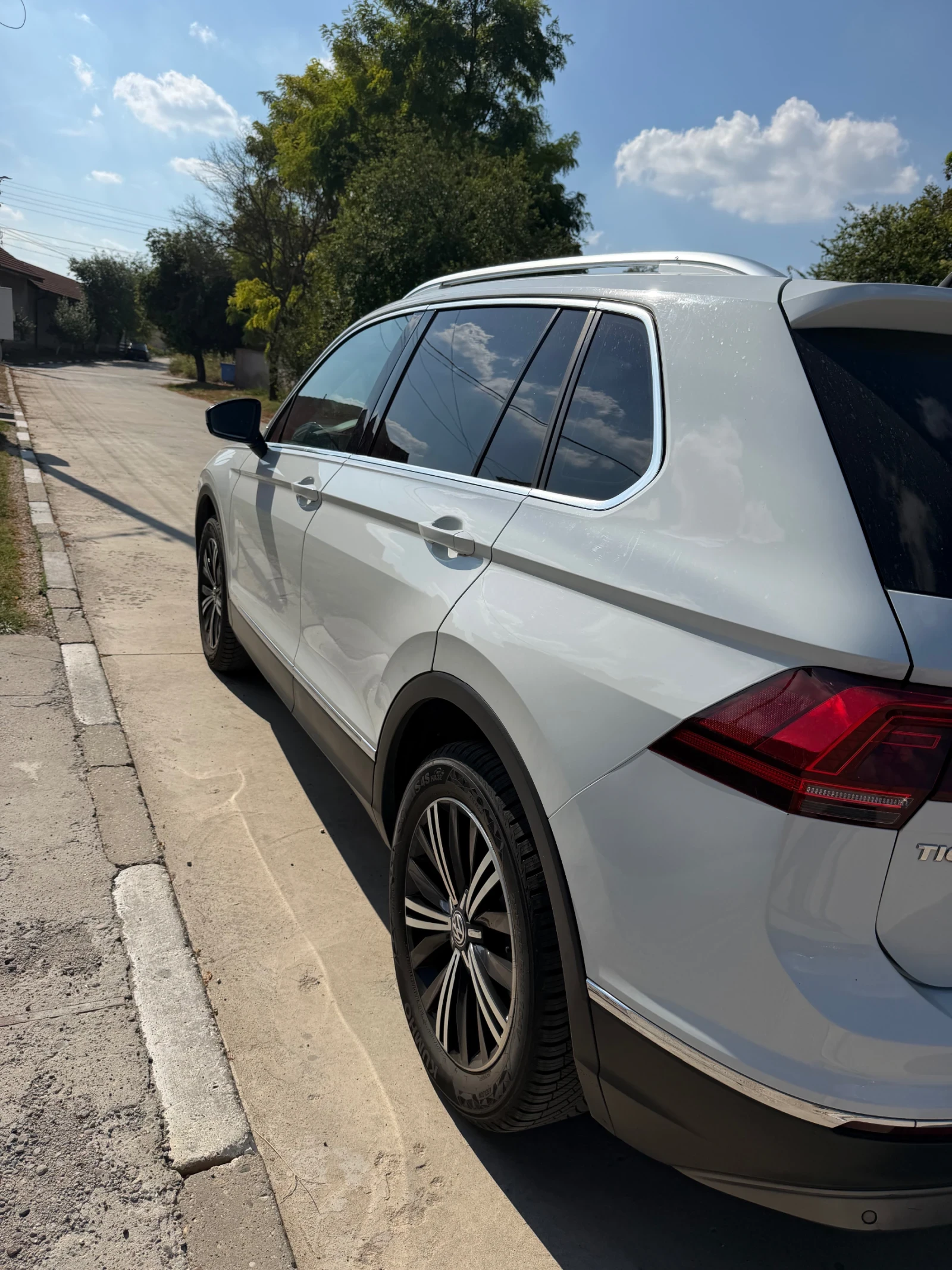 VW Tiguan 2.0 TDI 150 4motion, снимка 5 - Автомобили и джипове - 55840700