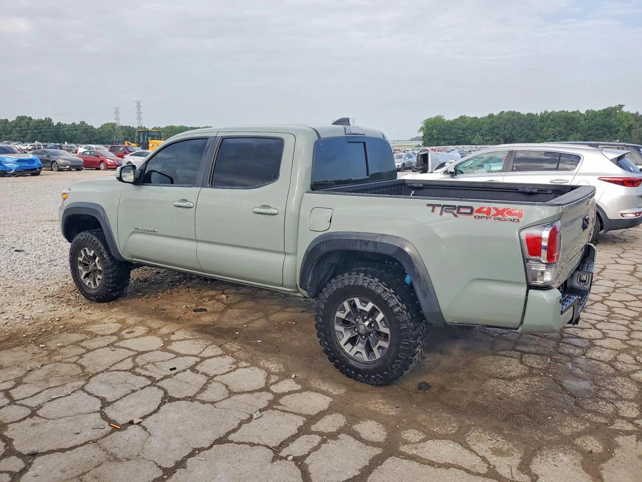 Toyota Tacoma 3.5l Trd Off-Road, снимка 2 - Автомобили и джипове - 56043450