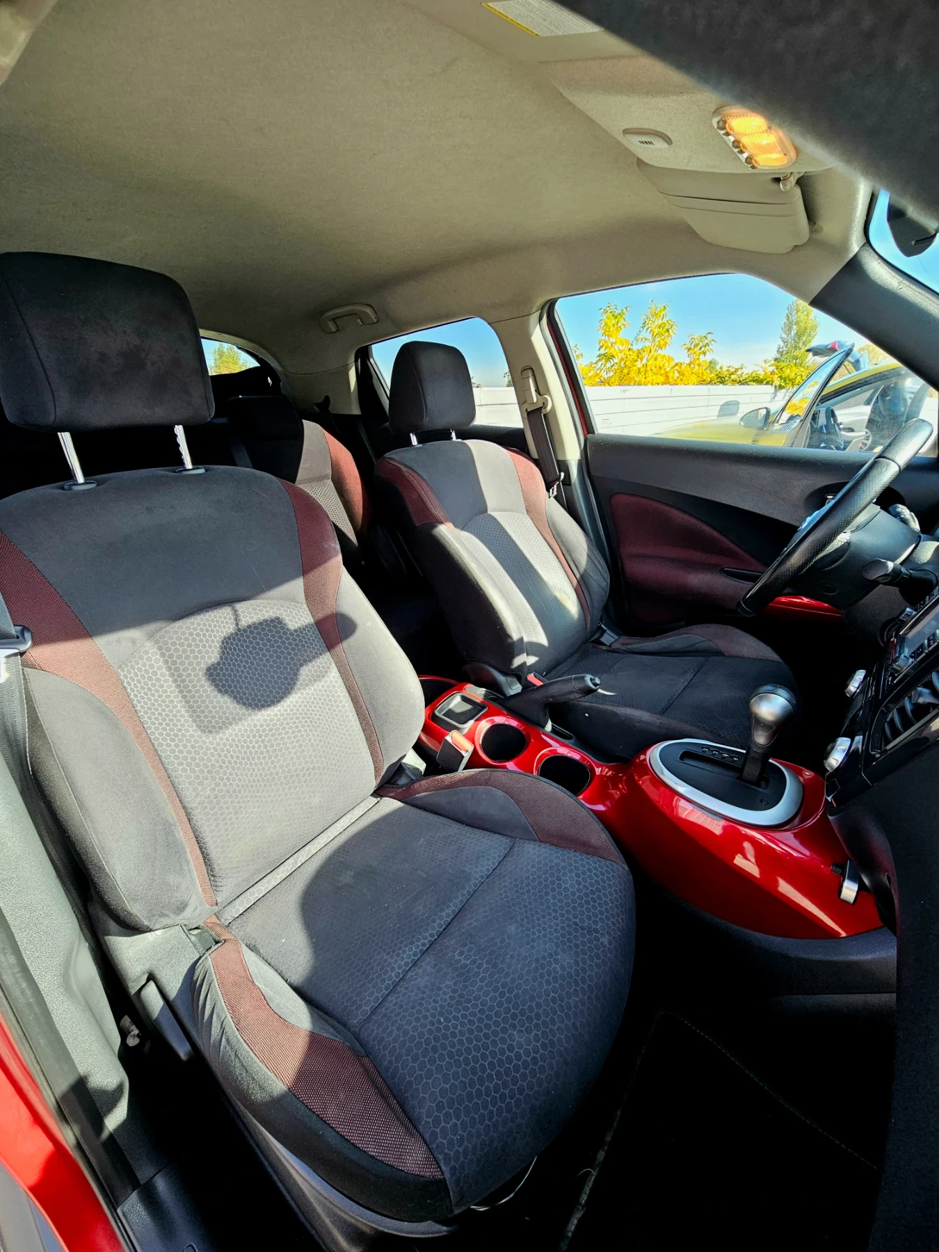 Nissan Juke 1.6 Бензин, снимка 10 - Автомобили и джипове - 56634816