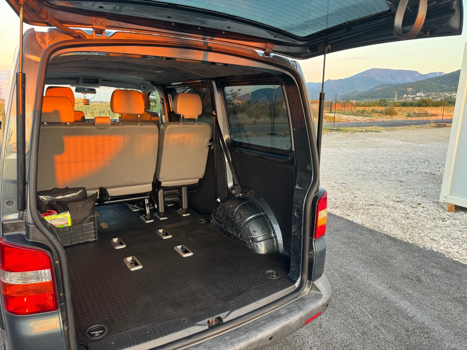 VW Transporter, снимка 14 - Бусове и автобуси - 55741676