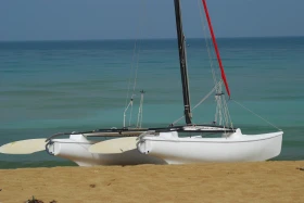 Ветроходна лодка Hobie Cat 15, снимка 2