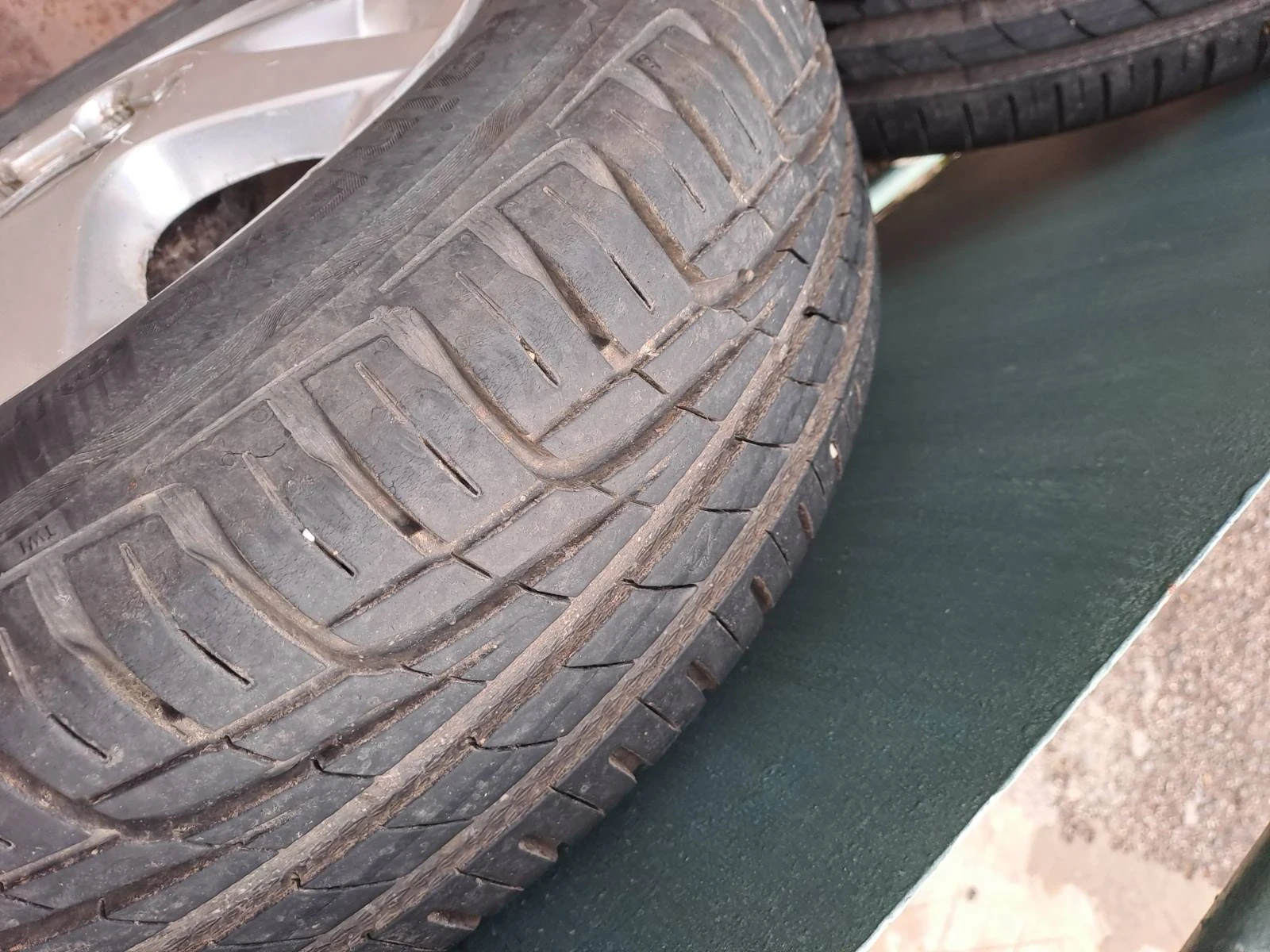 ���� � ������ 195/65R15 | Mobile.bg � ����������� 3