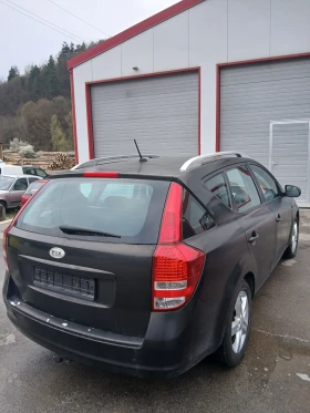 Kia Ceed 1.4 2009 - 1111 € / 2172.93 лв. - 18958535 2