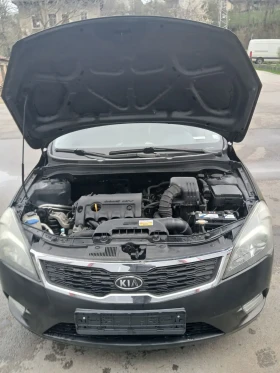 Kia Ceed 1.4 2009 - 1111 € / 2172.93 лв. - 18958535 7