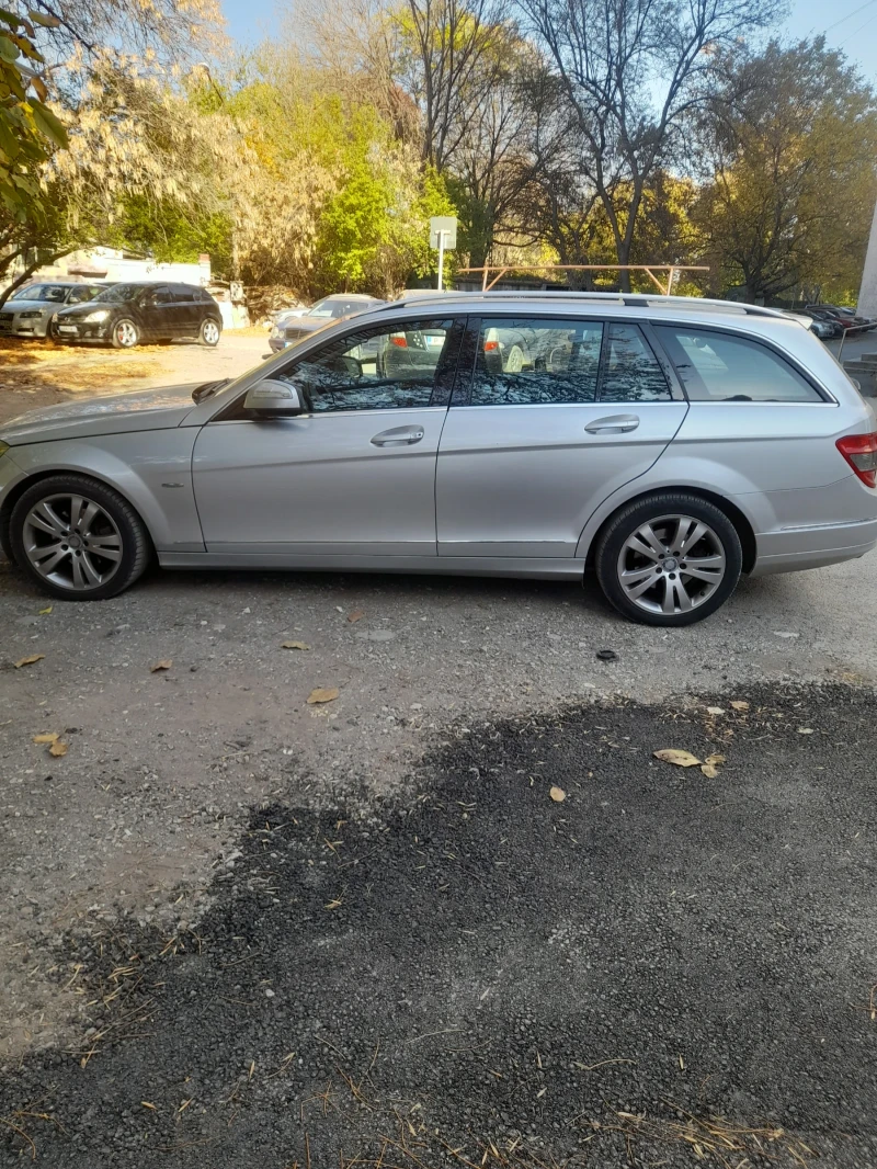 Mercedes-Benz C 220, снимка 8 - Автомобили и джипове - 48341717