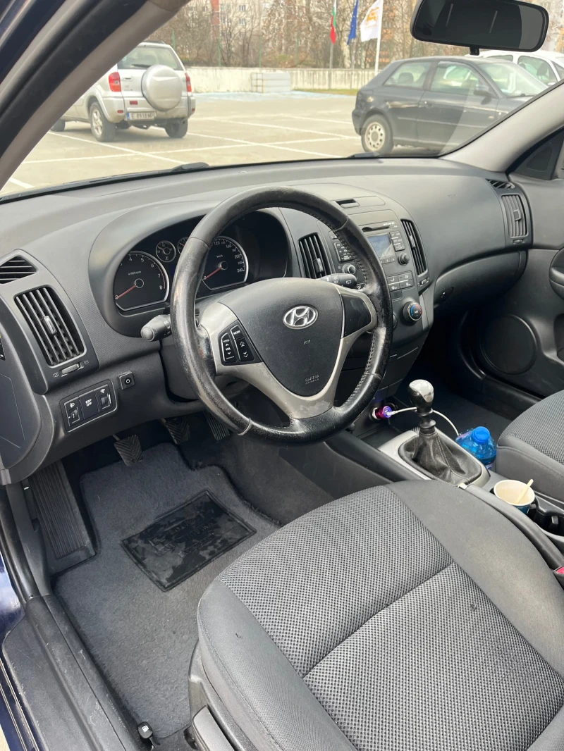 Hyundai I30 1.6 Benzin/Gaz, снимка 8 - Автомобили и джипове - 48371129