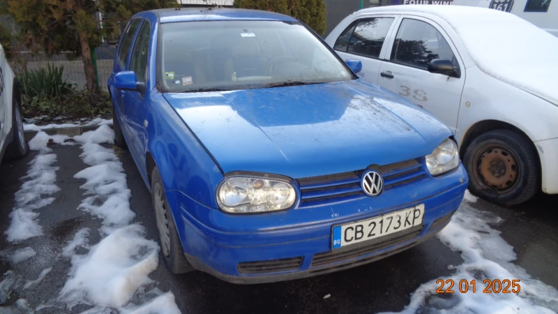 VW Golf, снимка 2 - Автомобили и джипове - 48786445