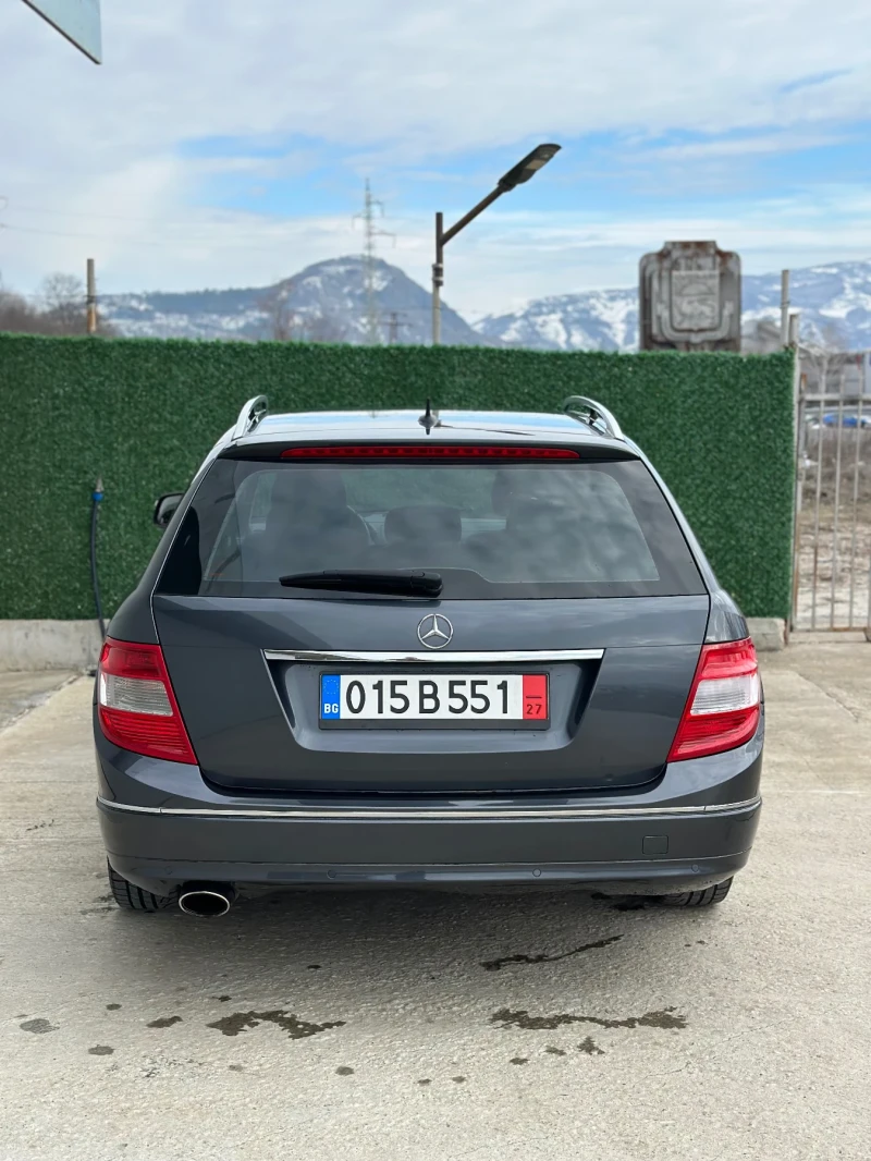 Mercedes-Benz C 220 Avangarde Avtomat, снимка 4 - Автомобили и джипове - 49028353