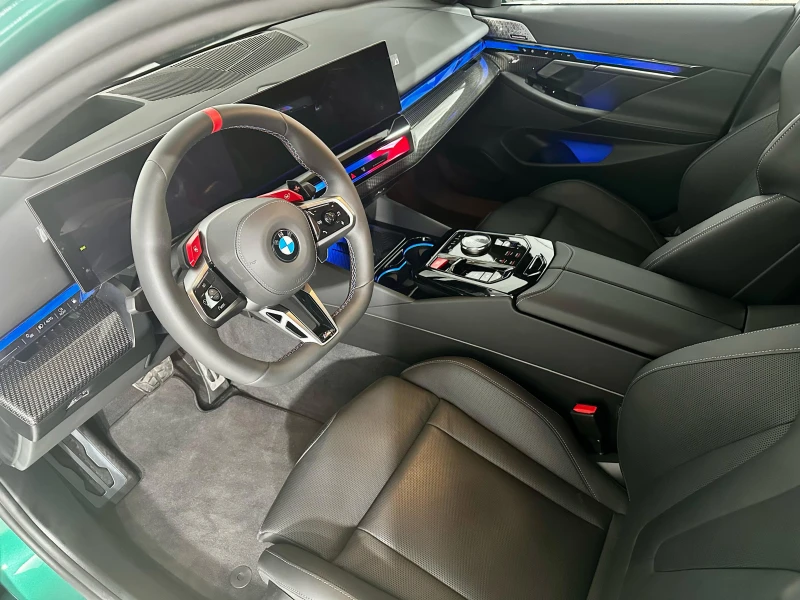 BMW M5 G90* Carbon* HuD* B&W* ShadowLine, снимка 6 - Автомобили и джипове - 51519802