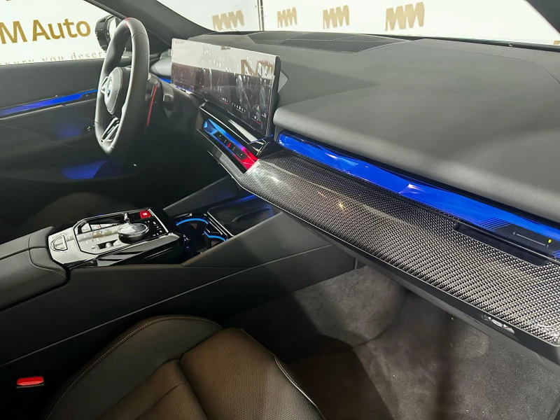 BMW M5 G90* Carbon* HuD* B&W* ShadowLine, снимка 8 - Автомобили и джипове - 51519802