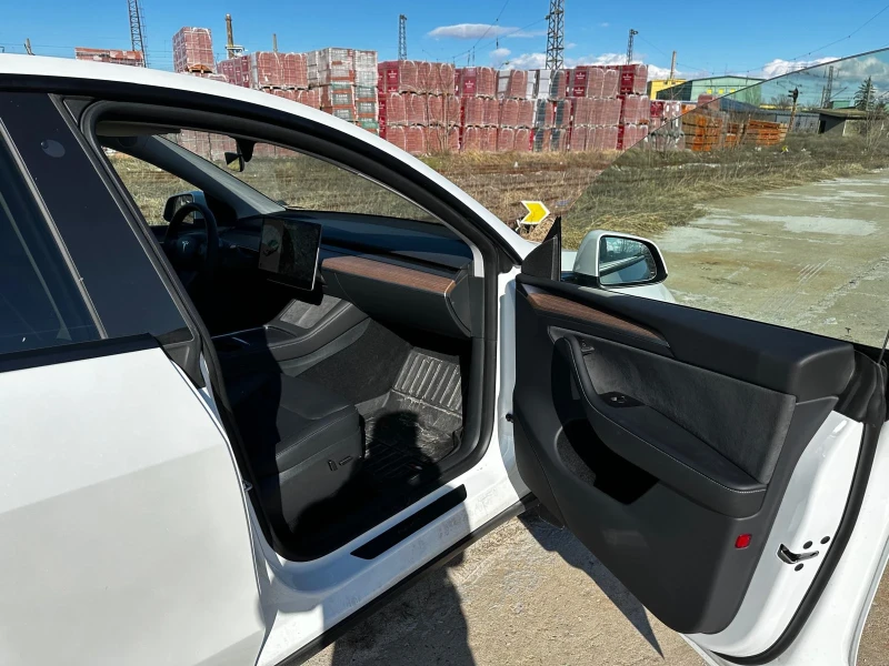 Tesla Model Y Performance Dual Motor , снимка 10 - Автомобили и джипове - 51535474