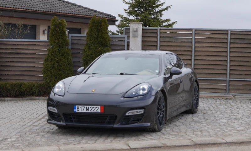 Porsche Panamera GTS 