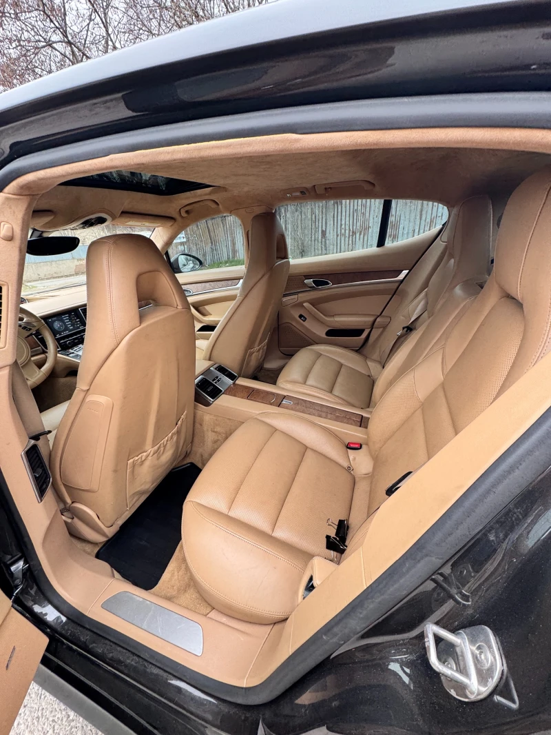 Porsche Panamera GTS , снимка 10 - Автомобили и джипове - 53528539