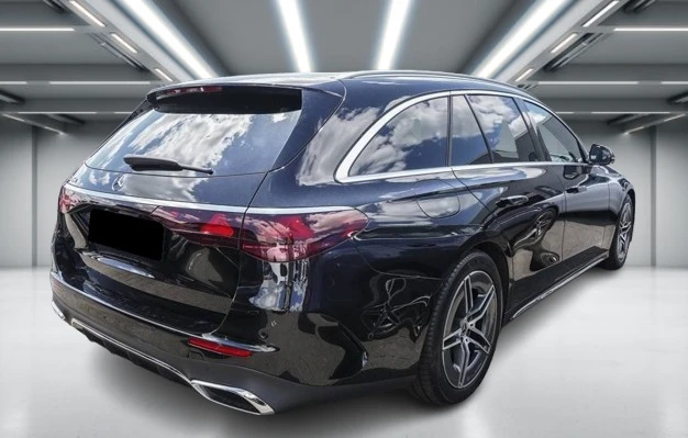 Mercedes-Benz E 220 d T = AMG Line = Premium Package Гаранция - изображение 2
