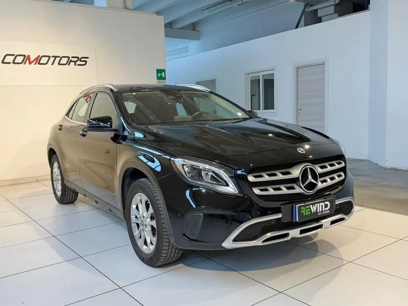 Mercedes-Benz 200, снимка 2 - Автомобили и джипове - 54643973