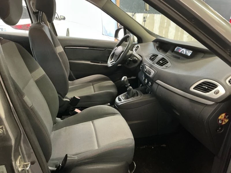 Renault Grand scenic Scenic 1.5 dCi Energy Life, снимка 3 - Автомобили и джипове - 55387572