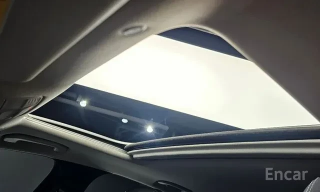 Mercedes-Benz E 220 D * AMG * AVANTGARDE * HEAD UP * ШИБИДАХ * , снимка 10 - Автомобили и джипове - 56153929