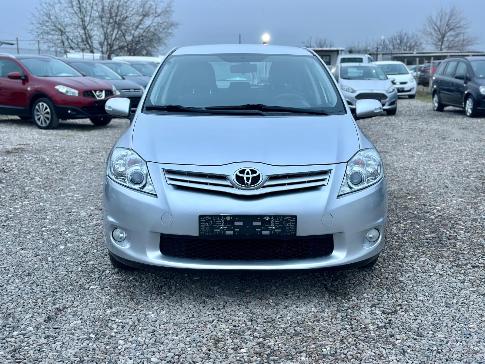 Toyota Auris 1.6 БЕНЗИН , снимка 1