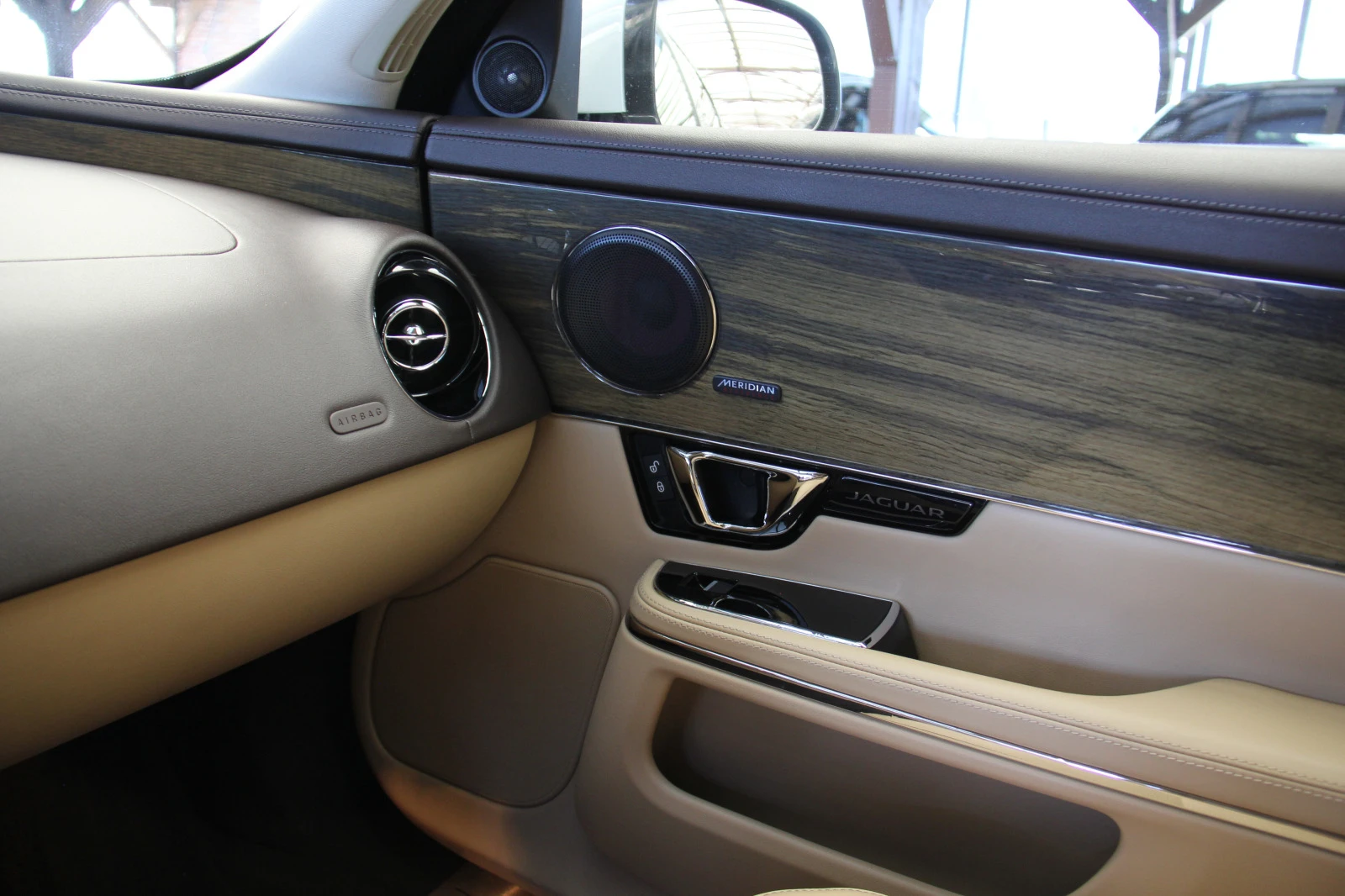 Jaguar Xj Virtual/Meridian// | Mobile.bg   15