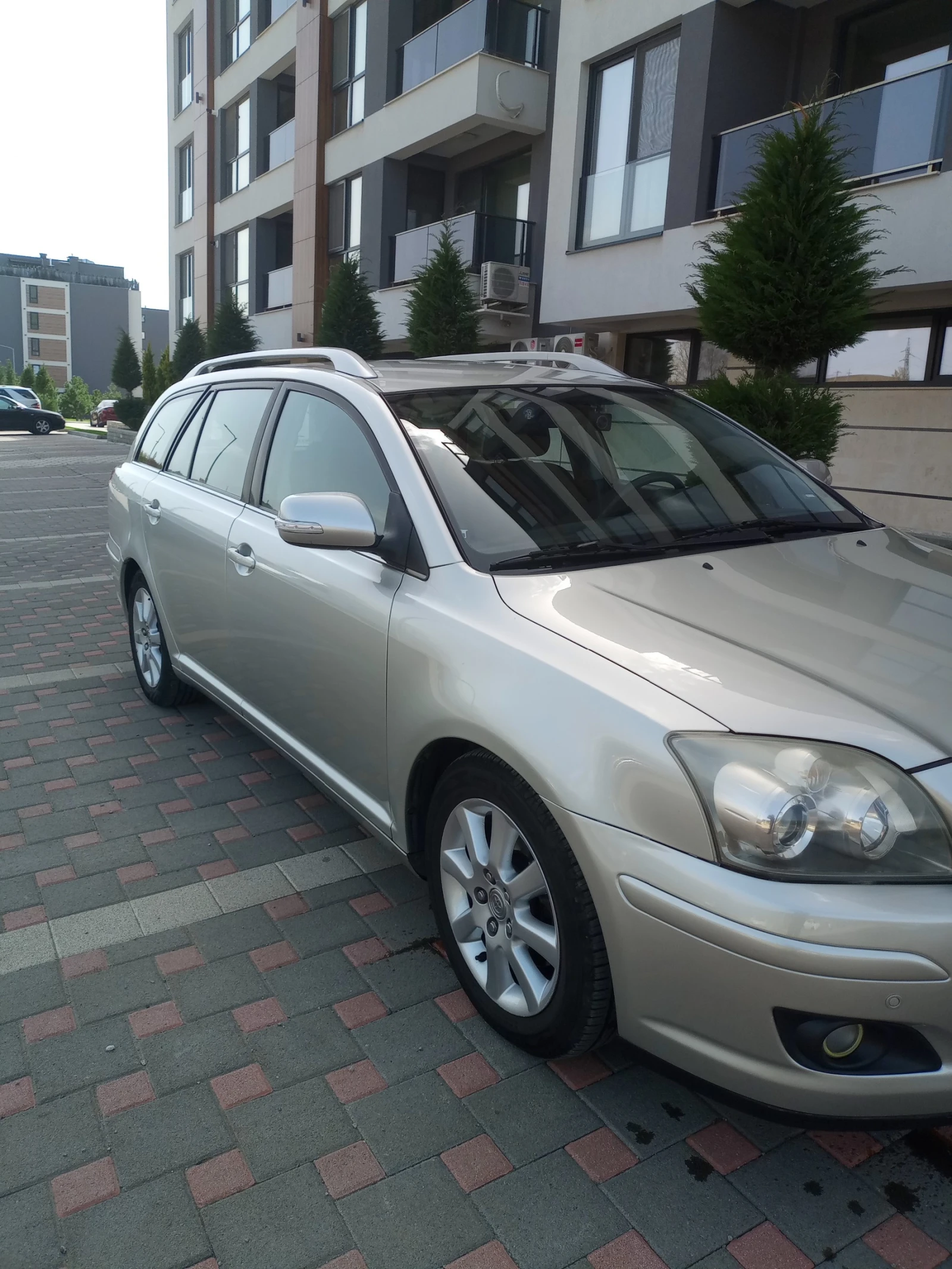 Toyota Avensis Facelift 2.2 D-4D 150к.с. - изображение 6