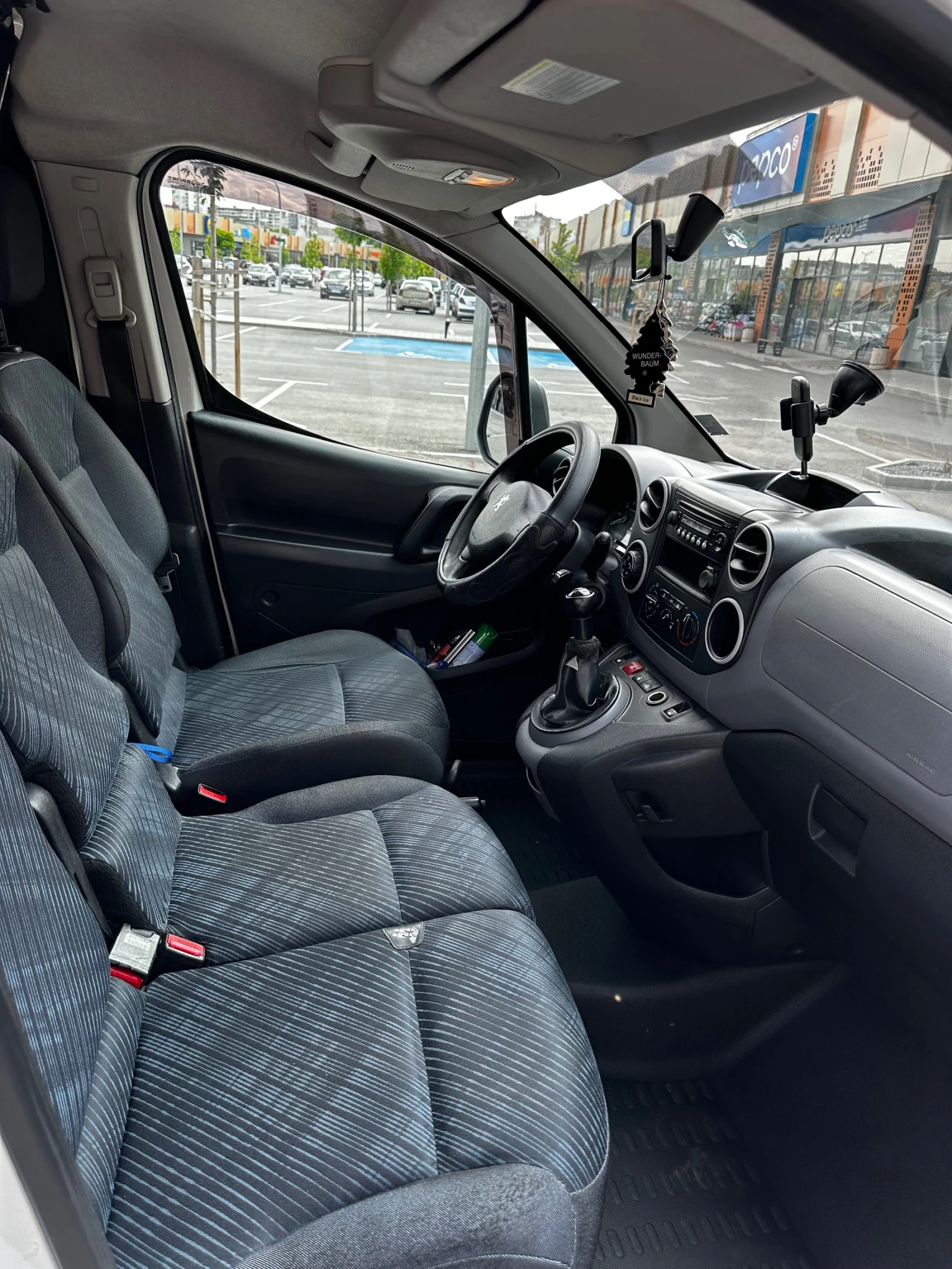 Peugeot Partner 1.6 HDI 90 к.с РЕАЛНИ КМ НОВ ВНОС - изображение 7
