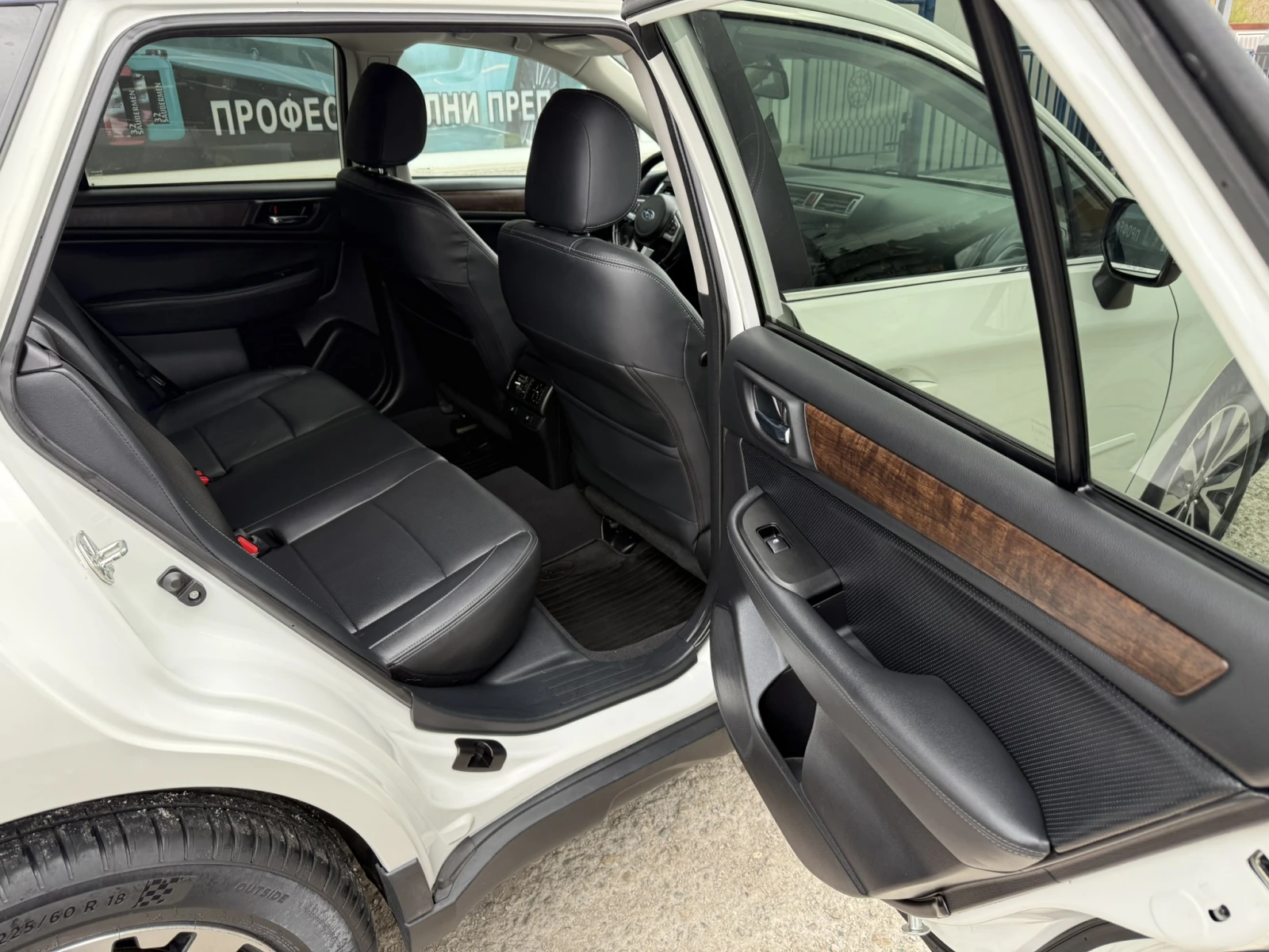 Subaru Outback 3.6R - изображение 6