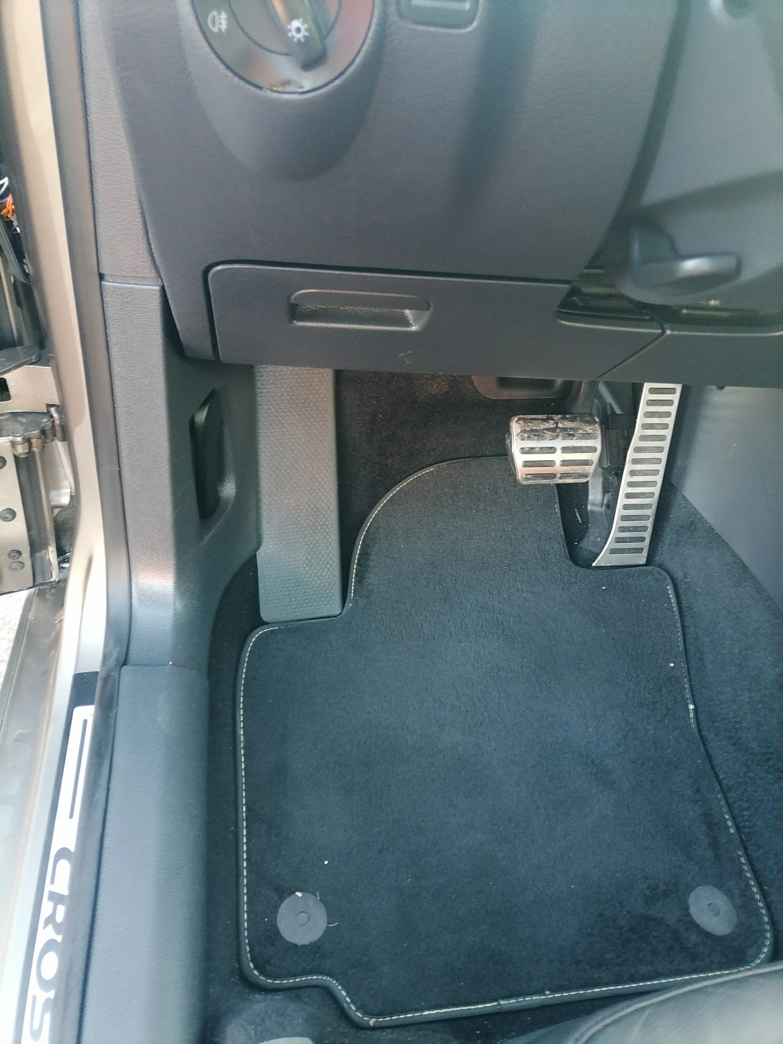 VW Golf Plus 2.0TDI Cross - изображение 7