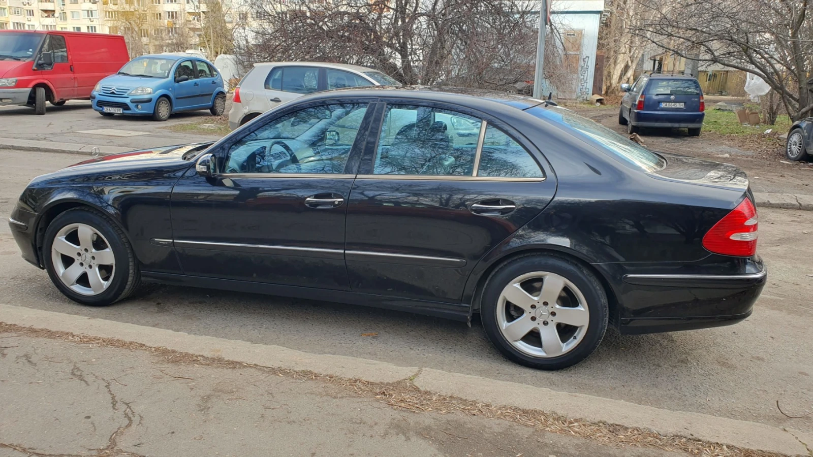 Mercedes-Benz E 320 CDi V6 4x4 7g - изображение 3