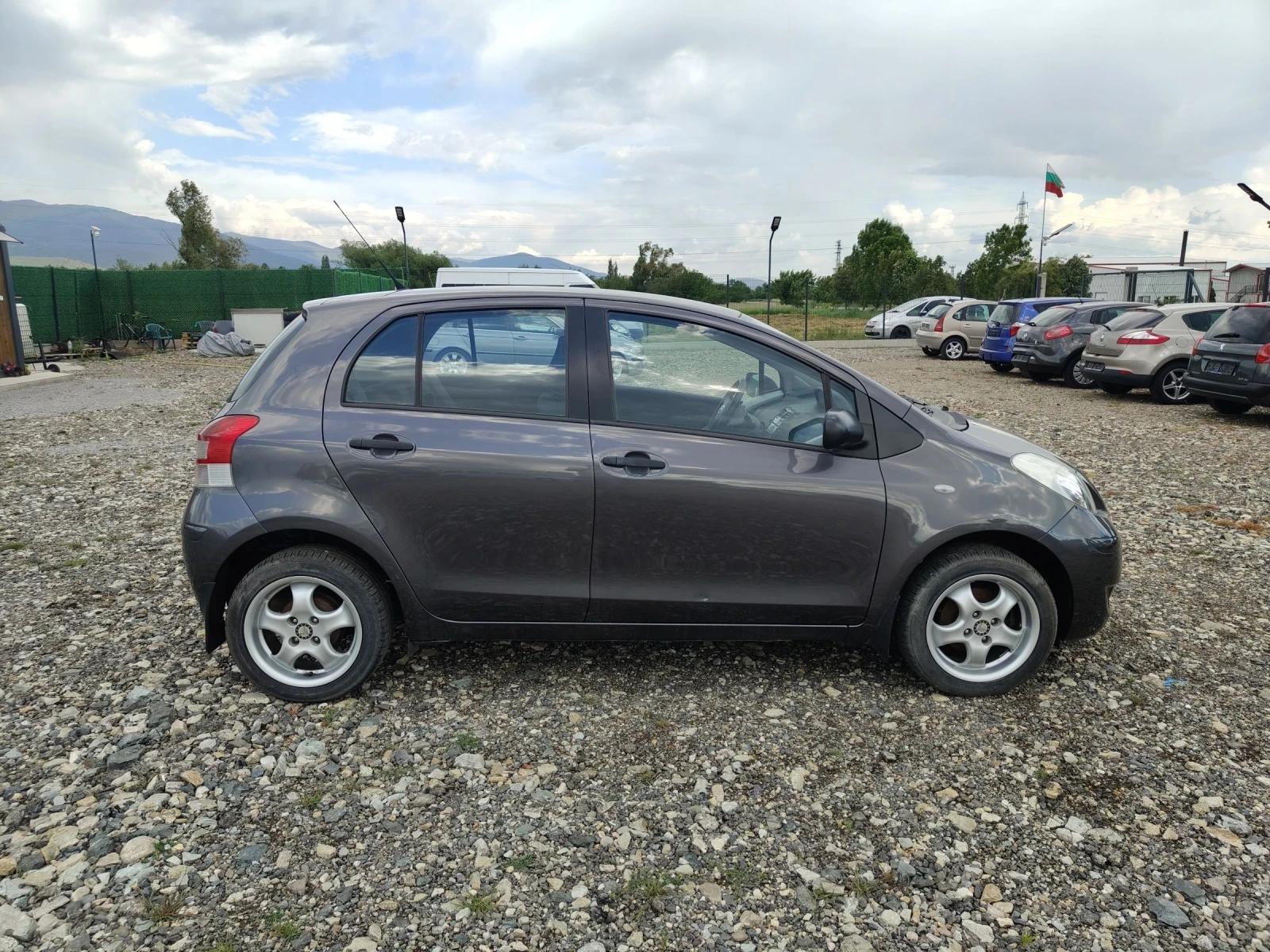 Toyota Yaris 1.33 100 facelift  | Mobile.bg � ����������� 6