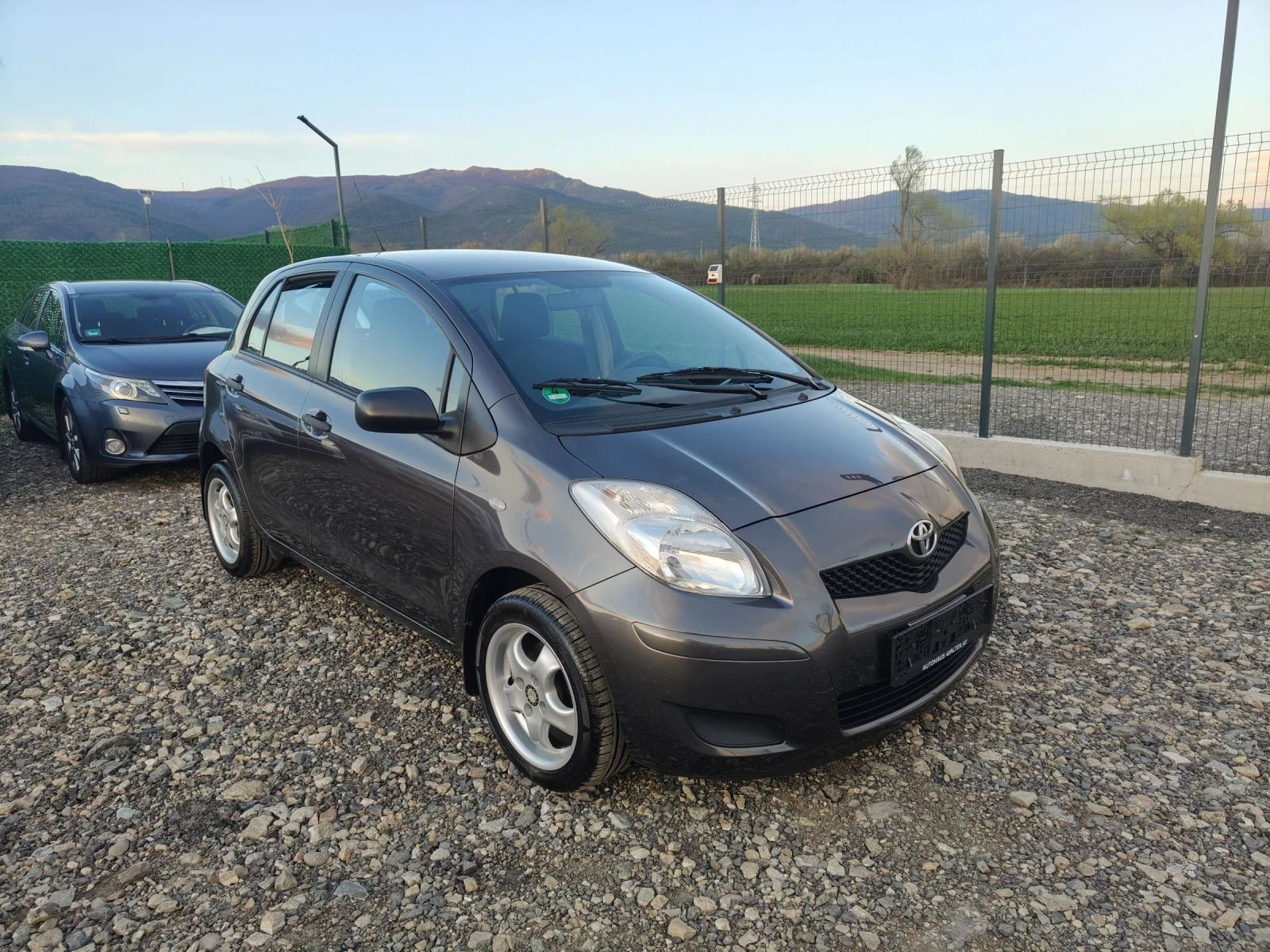 Toyota Yaris 1.33 100 facelift  | Mobile.bg � ����������� 9