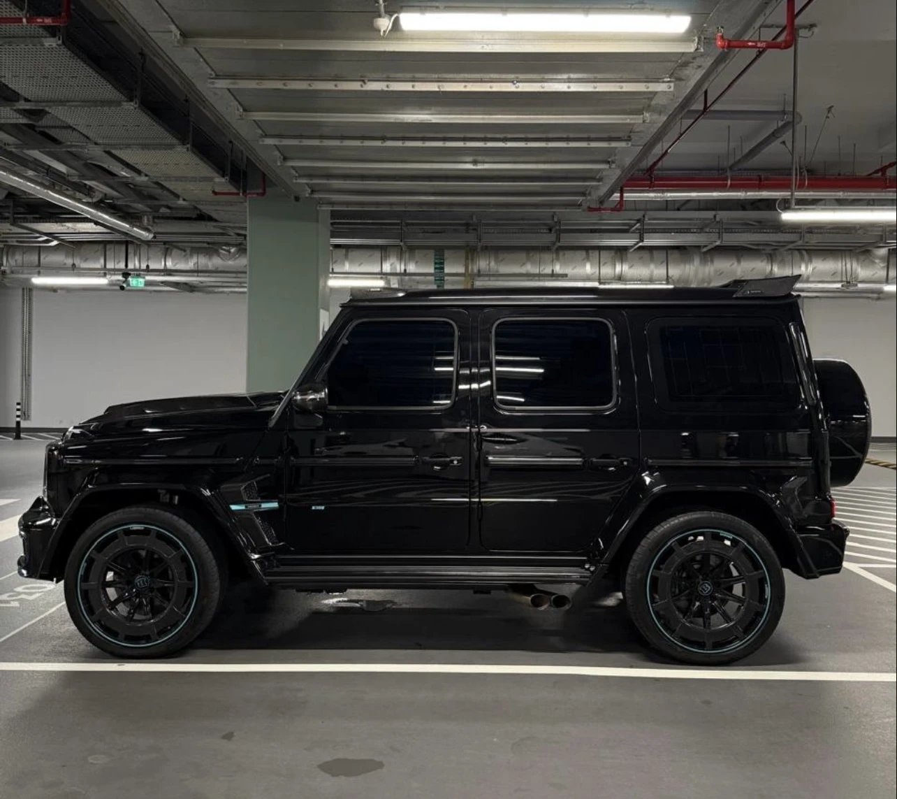 Mercedes-Benz C 63 AMG G900 Brabus Rocket Packet, снимка 3 - Автомобили и джипове - 54258764