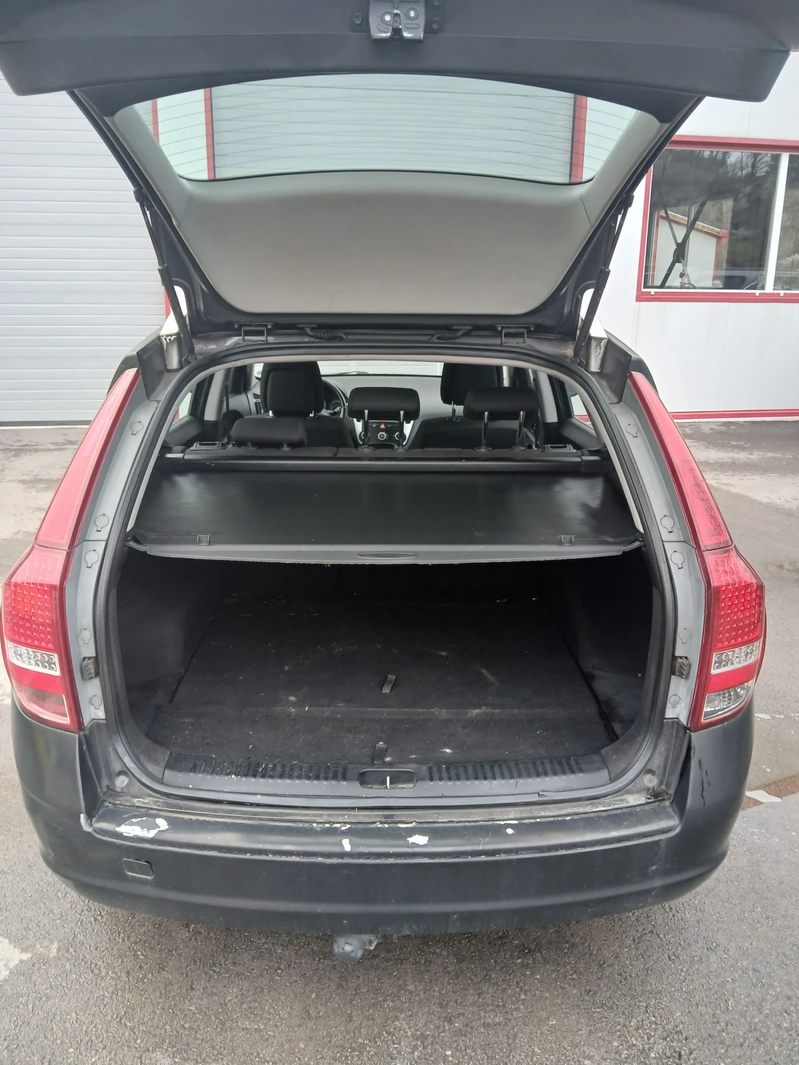 Kia Ceed 1.4 2009, снимка 4 - Автомобили и джипове - 54281172