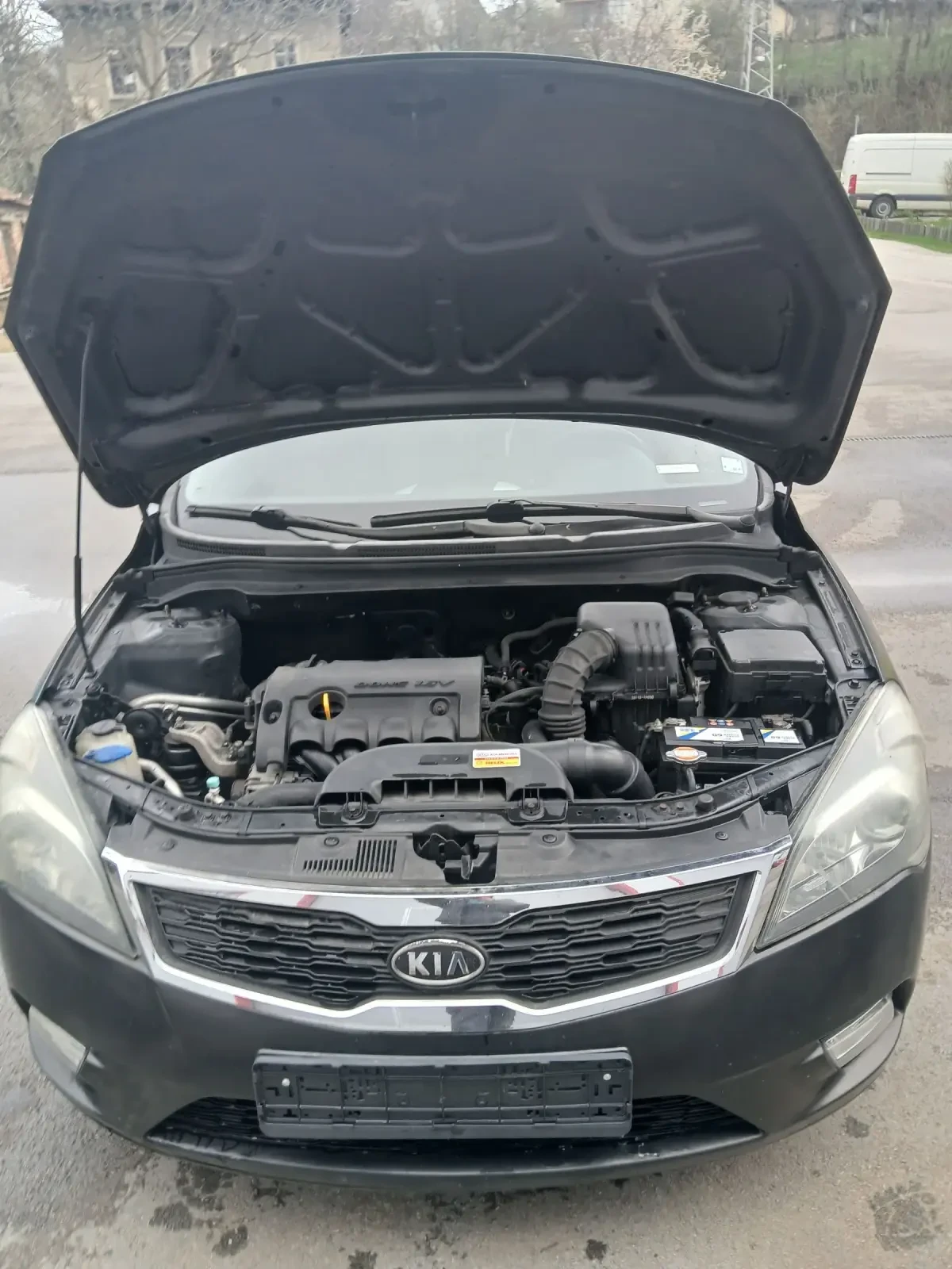 Kia Ceed 1.4 2009, снимка 7 - Автомобили и джипове - 54281172