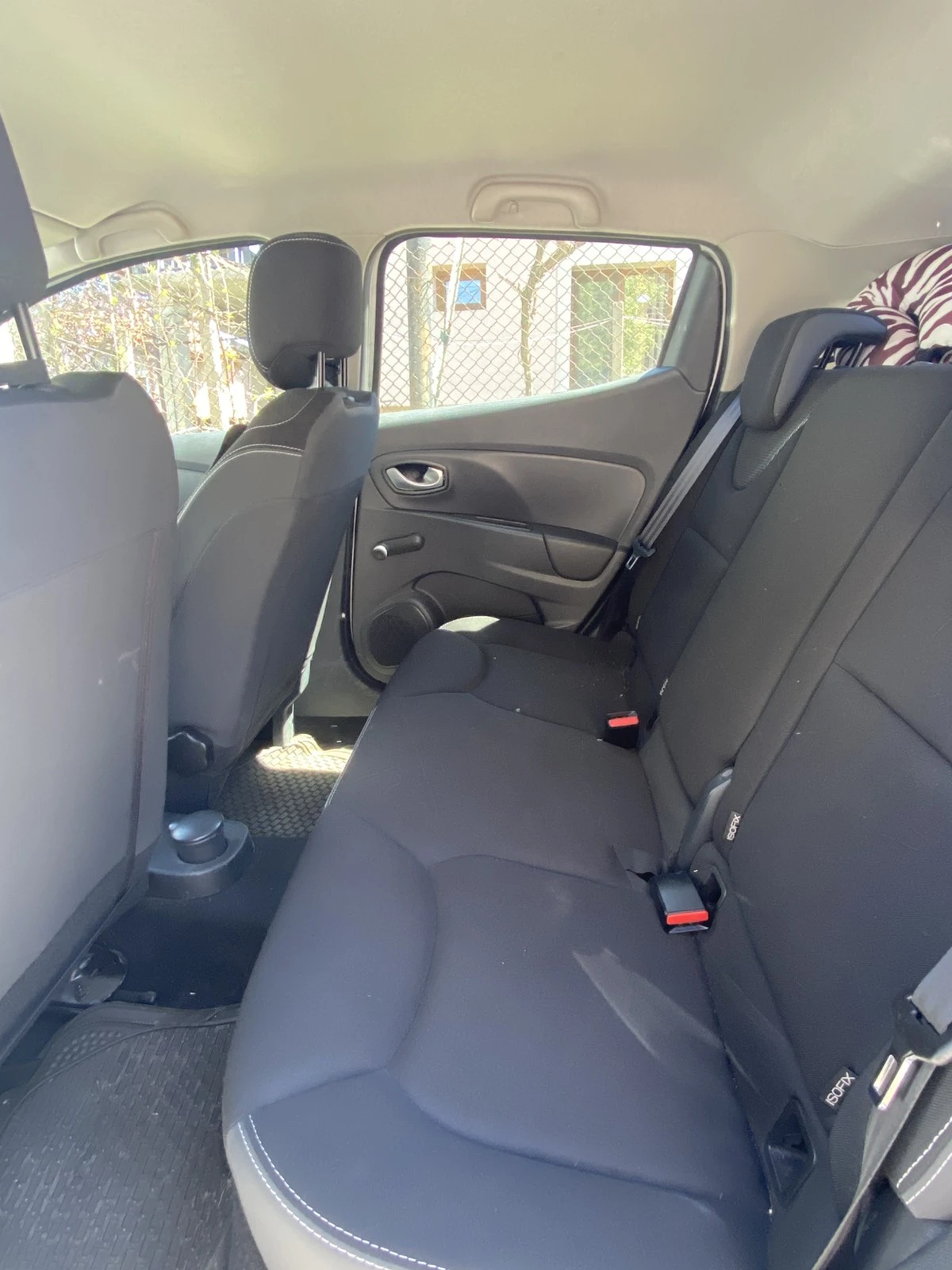 Renault Clio 1.0, снимка 6 - Автомобили и джипове - 54332159