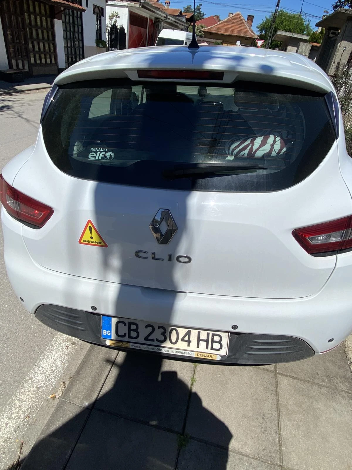 Renault Clio 1.0, снимка 2 - Автомобили и джипове - 54332159