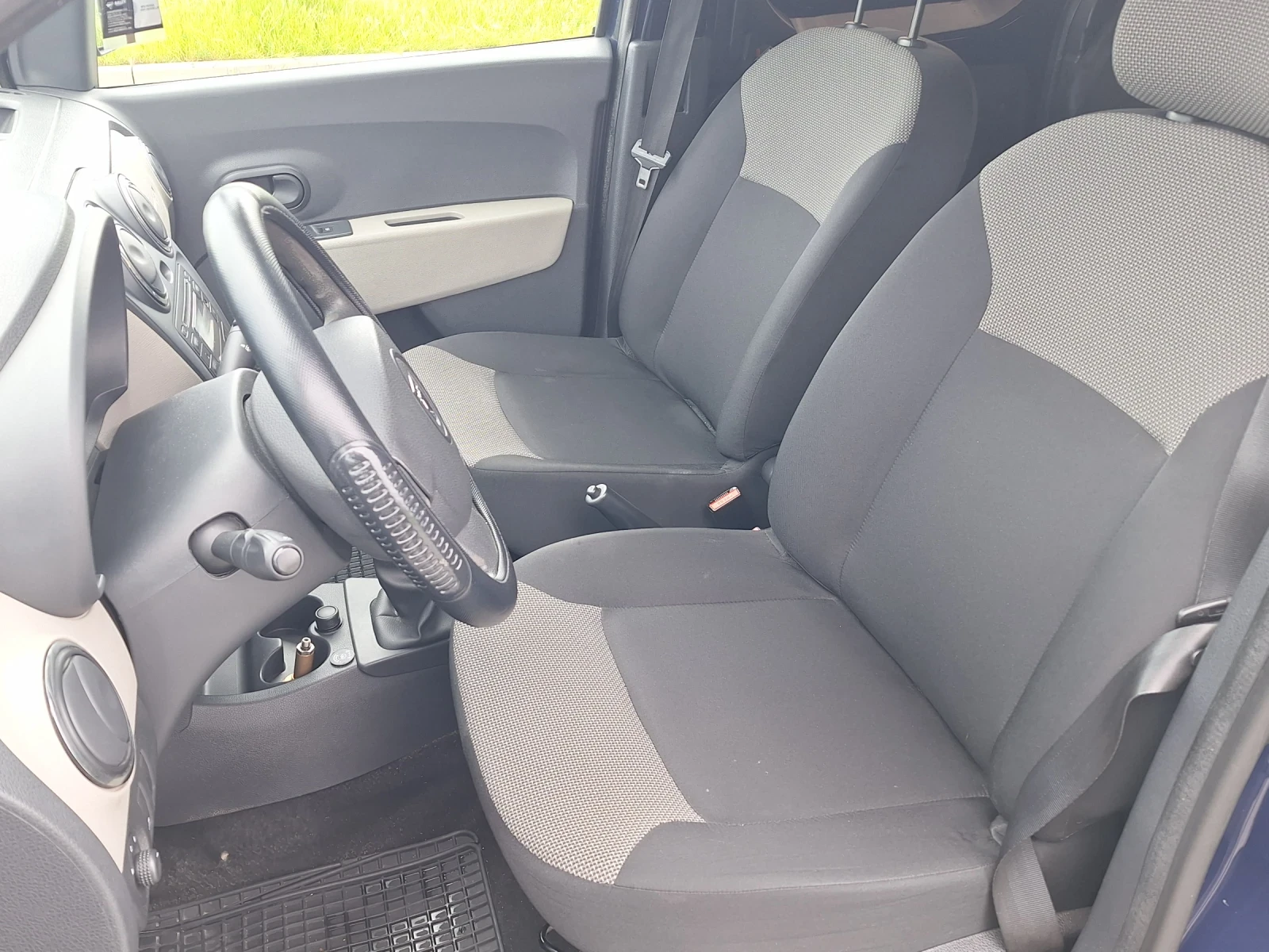 Dacia Dokker 1.6 LPG, снимка 8 - Автомобили и джипове - 54404067