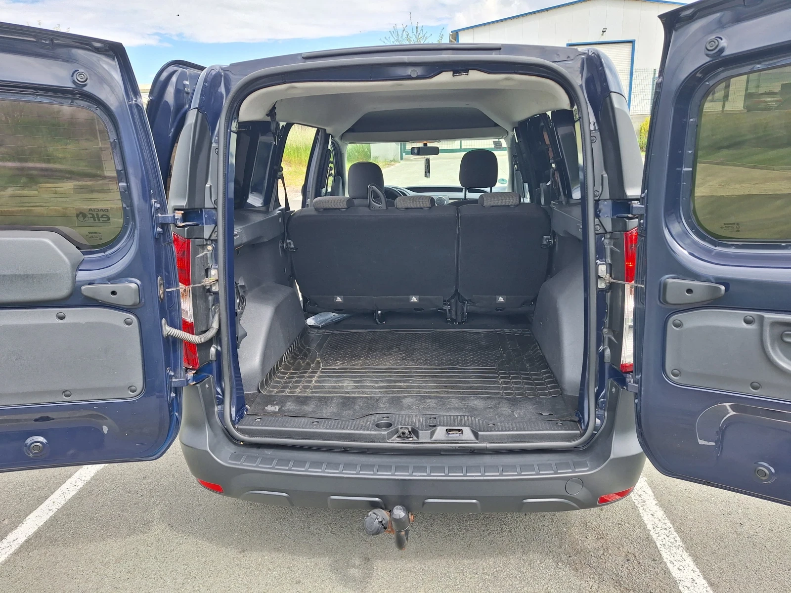 Dacia Dokker 1.6 LPG, снимка 12 - Автомобили и джипове - 54404067