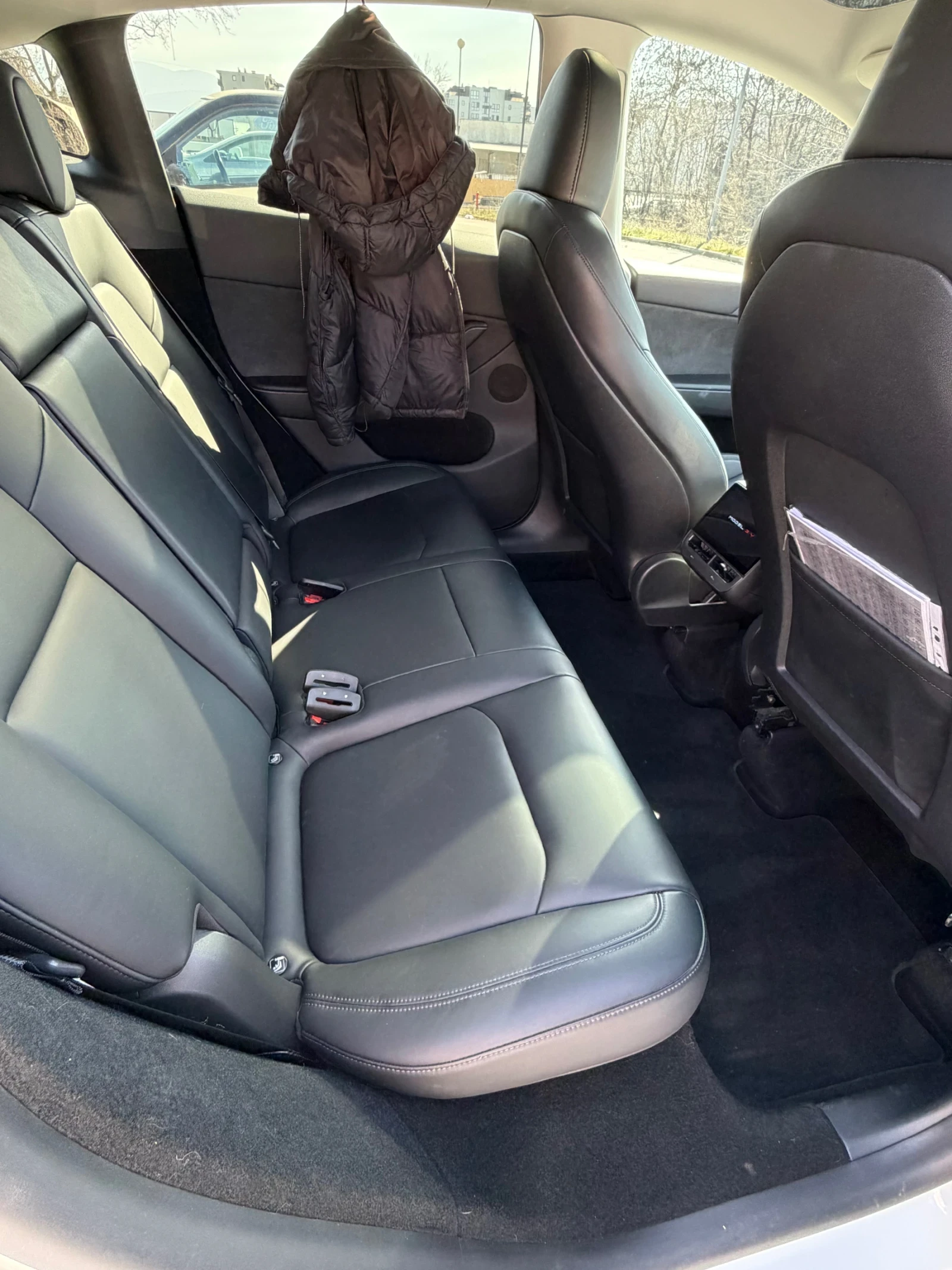 Tesla Model Y Long Range AWD, снимка 8 - Автомобили и джипове - 54717136