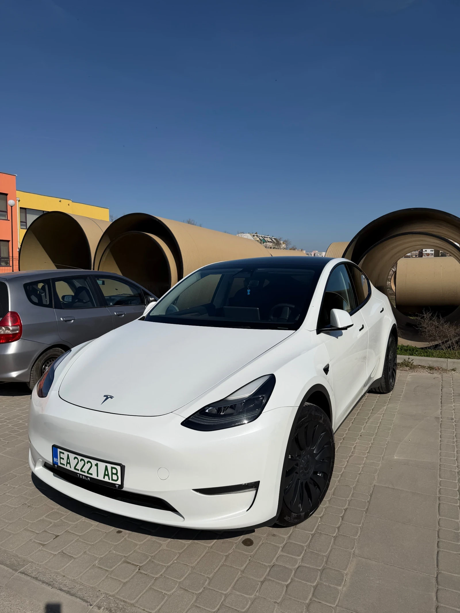 Tesla Model Y Long Range AWD