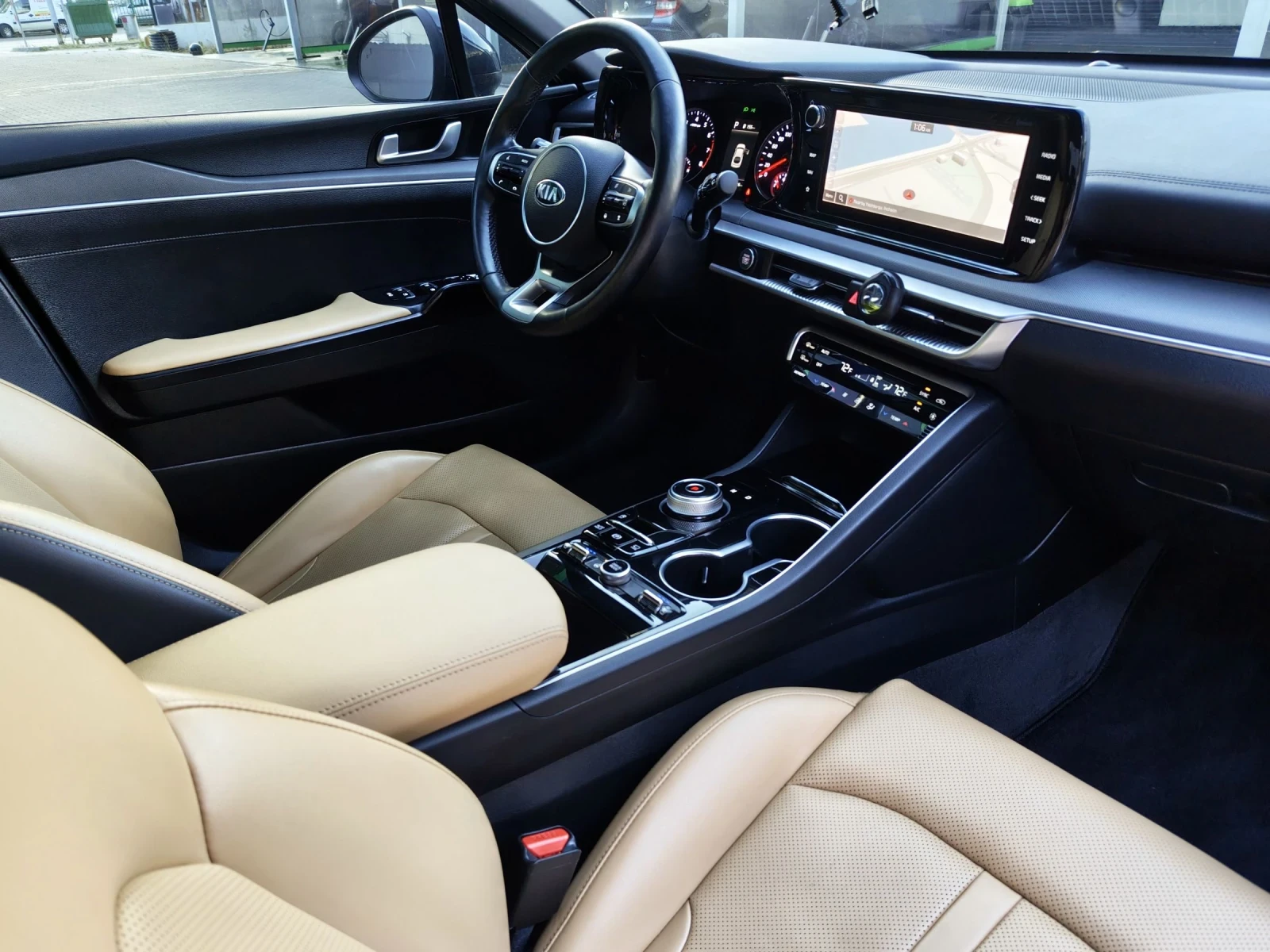 Kia K5 2.0i MPI /Noblesse /ДЖОЙСТИК /ДИСТРОНИК /ОБДУХВАНЕ, снимка 8 - Автомобили и джипове - 54769120
