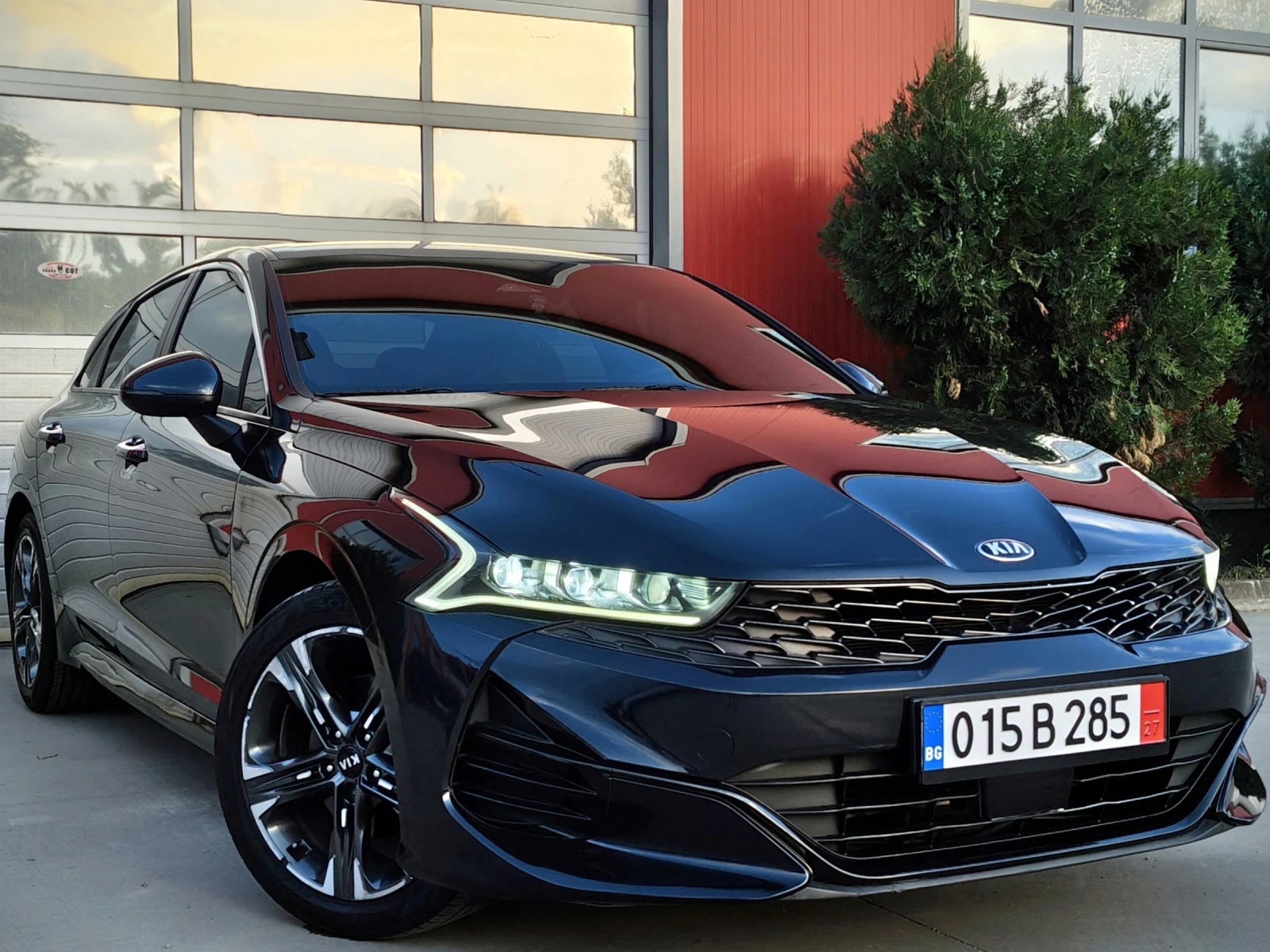 Kia K5 2.0i MPI /Noblesse /ДЖОЙСТИК /ДИСТРОНИК /ОБДУХВАНЕ, снимка 2 - Автомобили и джипове - 54769120